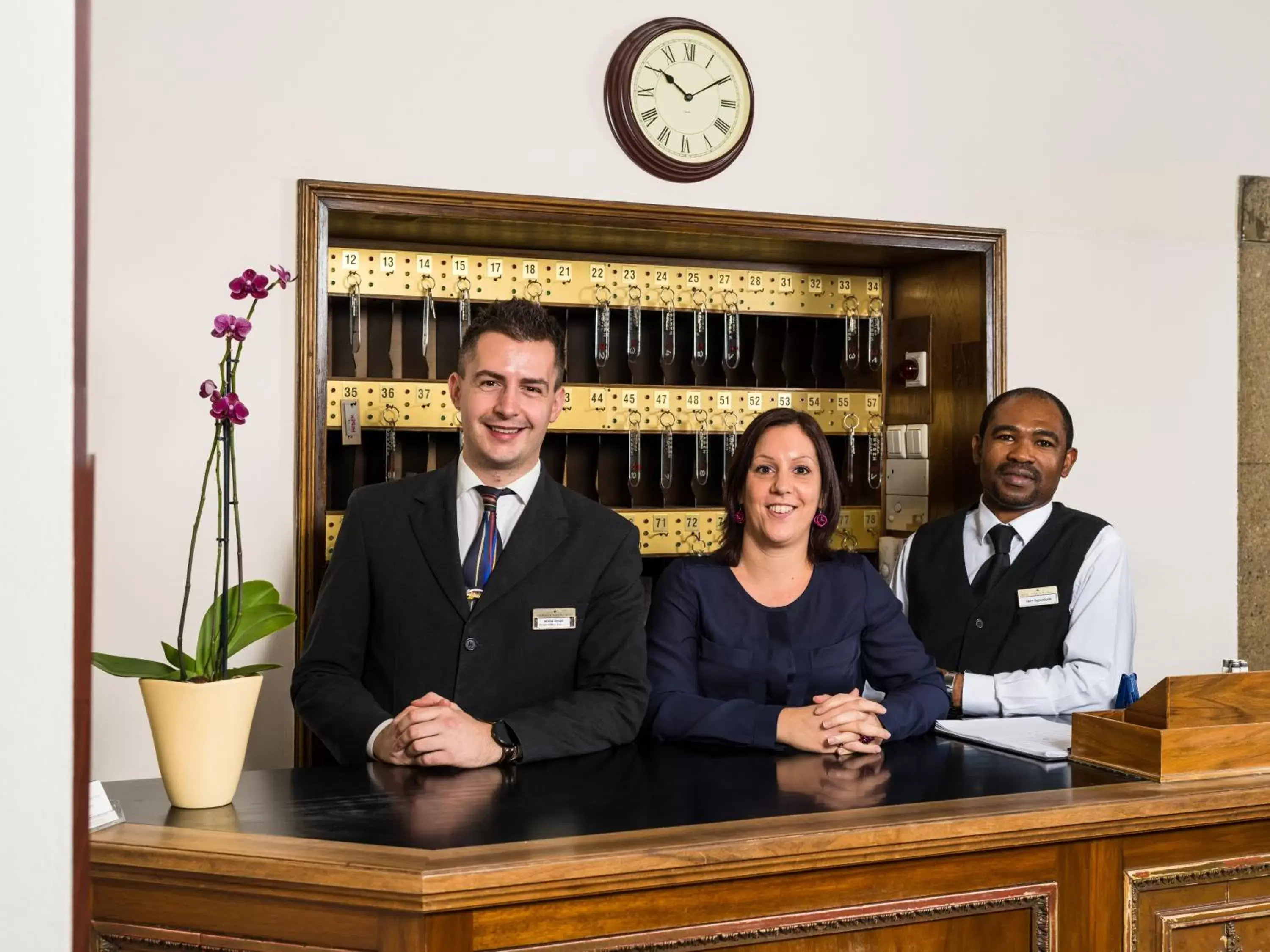 Staff, Lounge/Bar in Graben Hotel