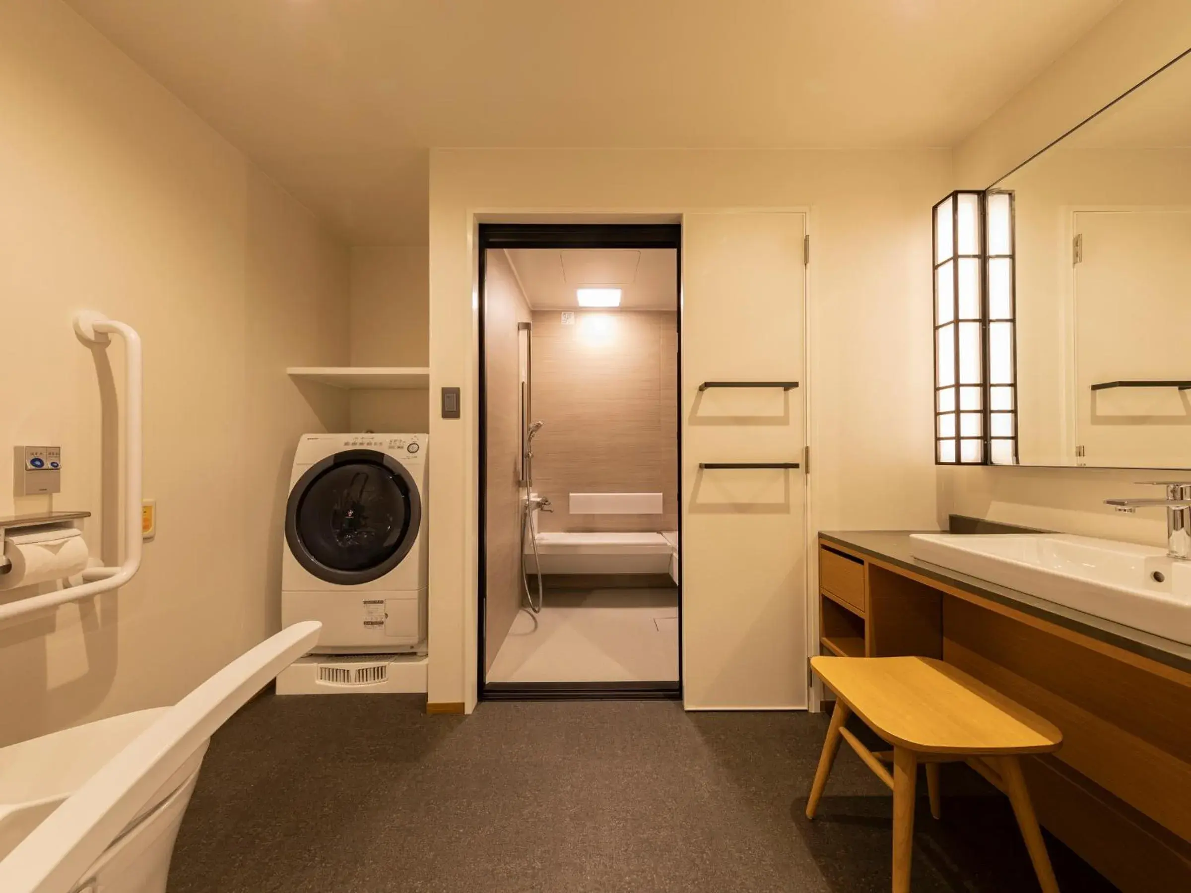 Photo of the whole room, Bathroom in Tokyu Stay Hida Takayama Musubinoyu