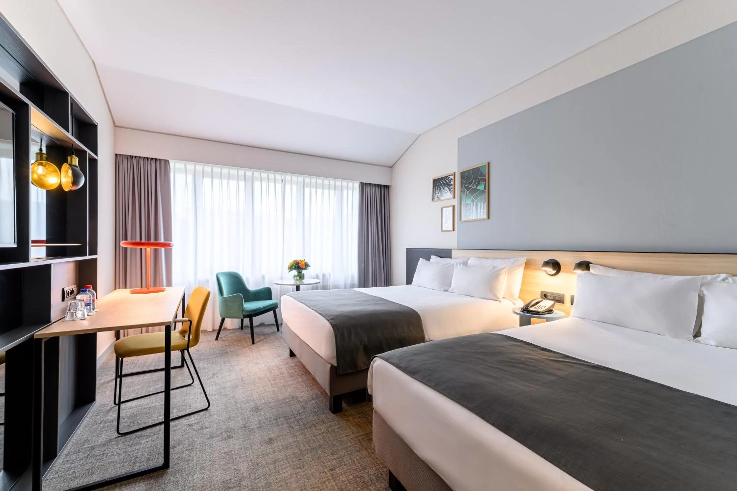 Photo of the whole room, Bed in Holiday Inn Hasselt by IHG