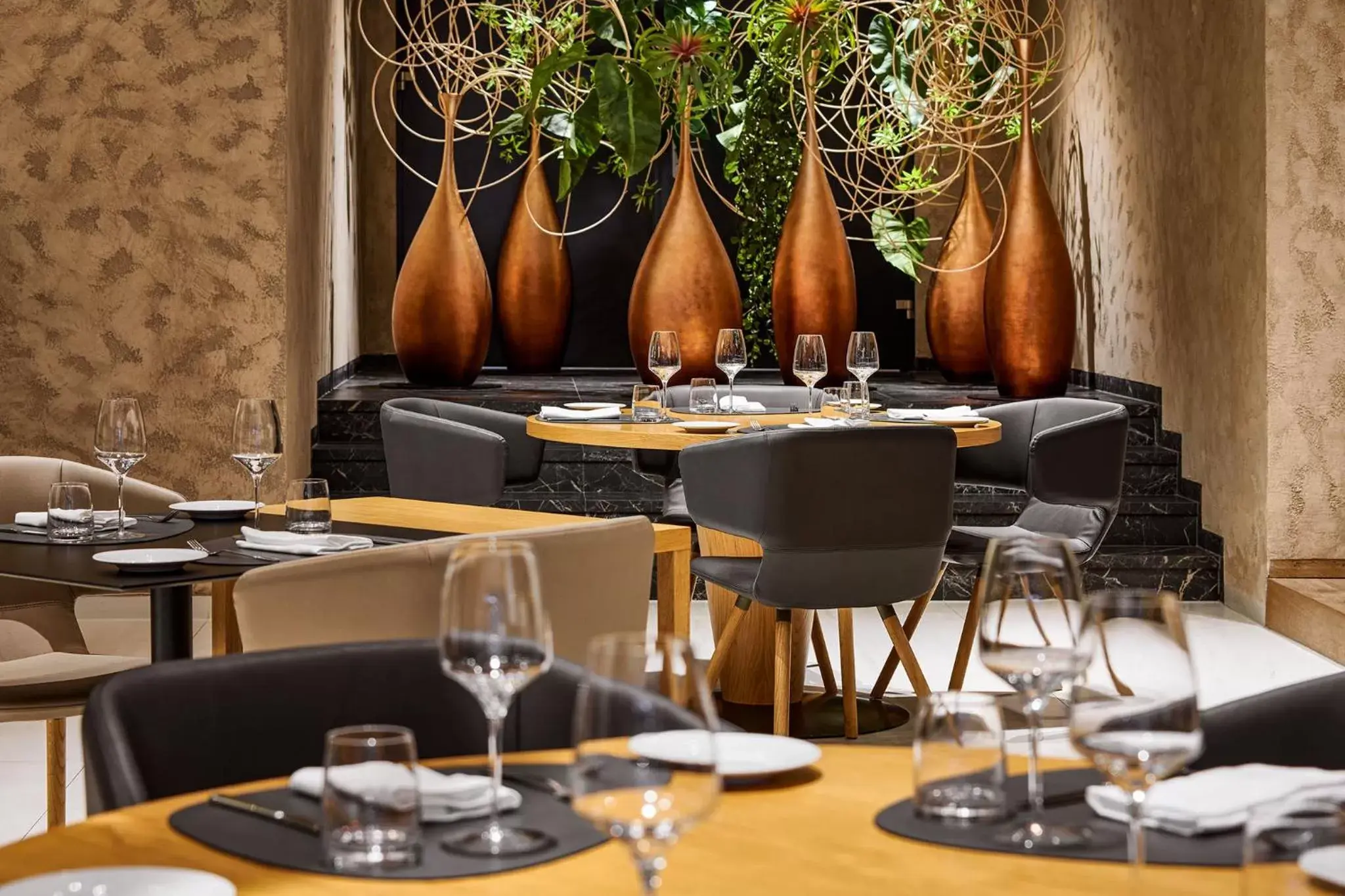 Restaurant/places to eat in Hotel Passage Restaurant/places to eat in Hotel Passage