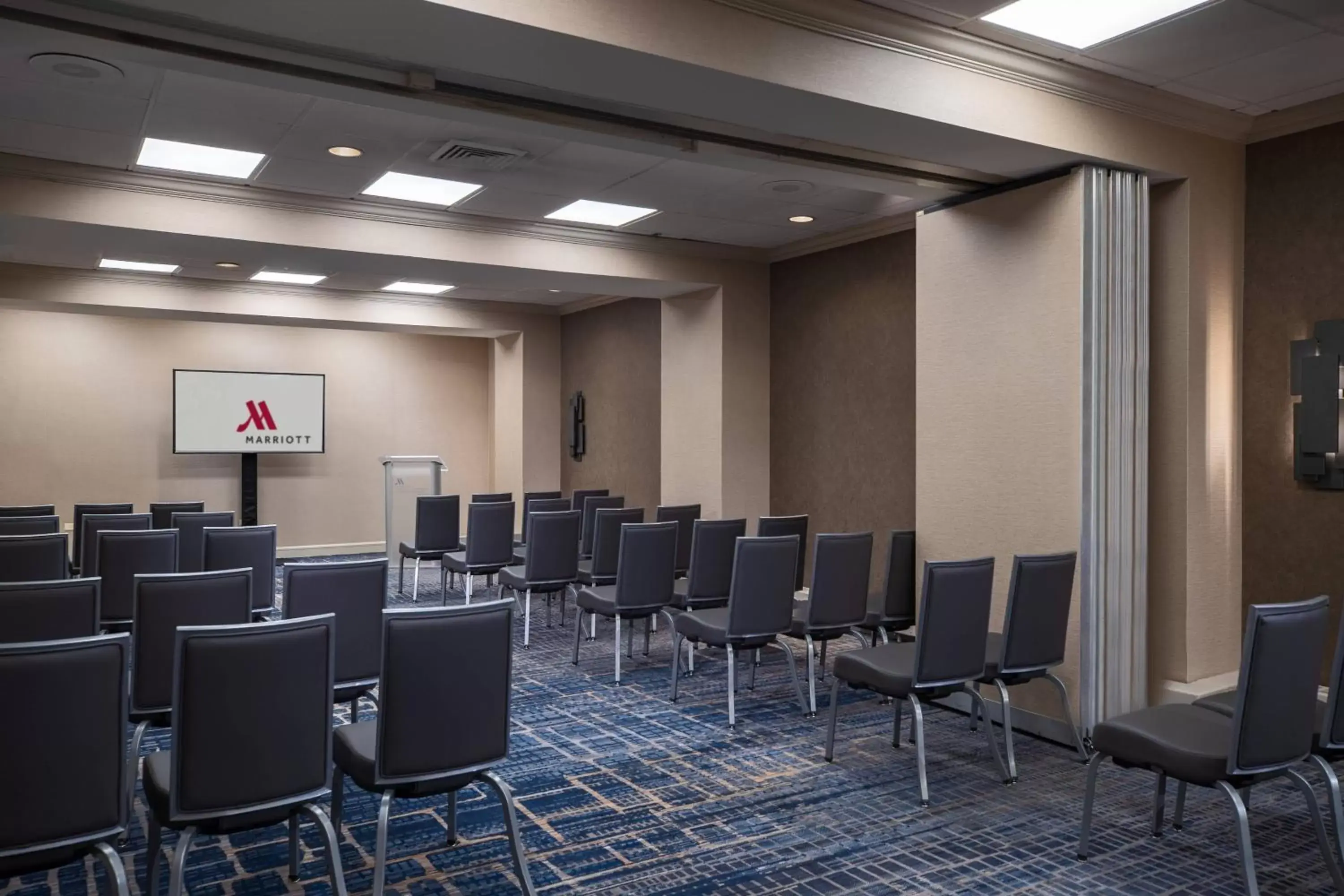 Meeting/conference room in Chicago Marriott Downtown Magnificent Mile
