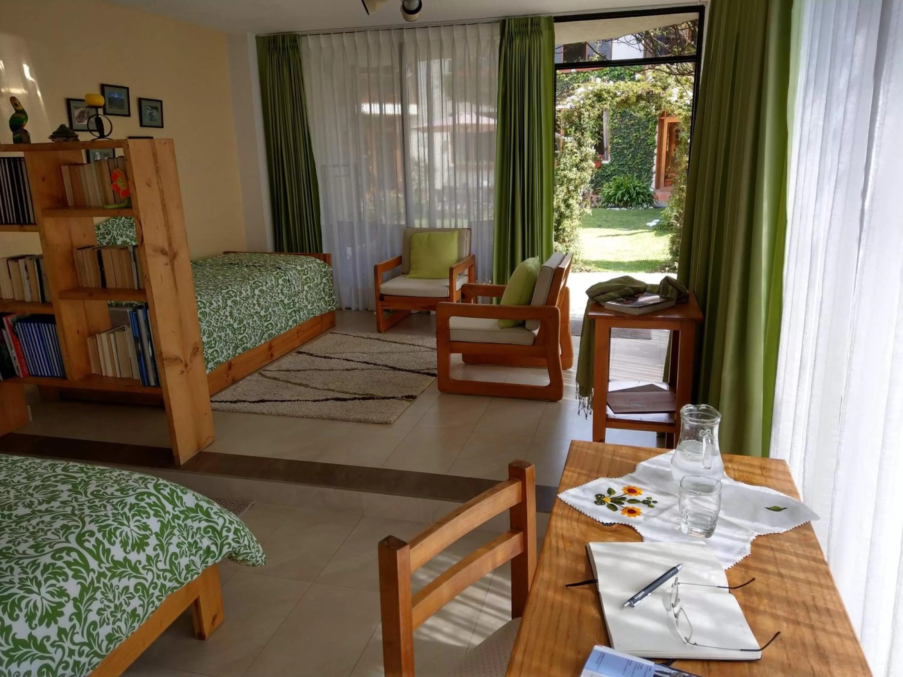 Inner courtyard view, Seating Area in Hotel Rincon Aleman