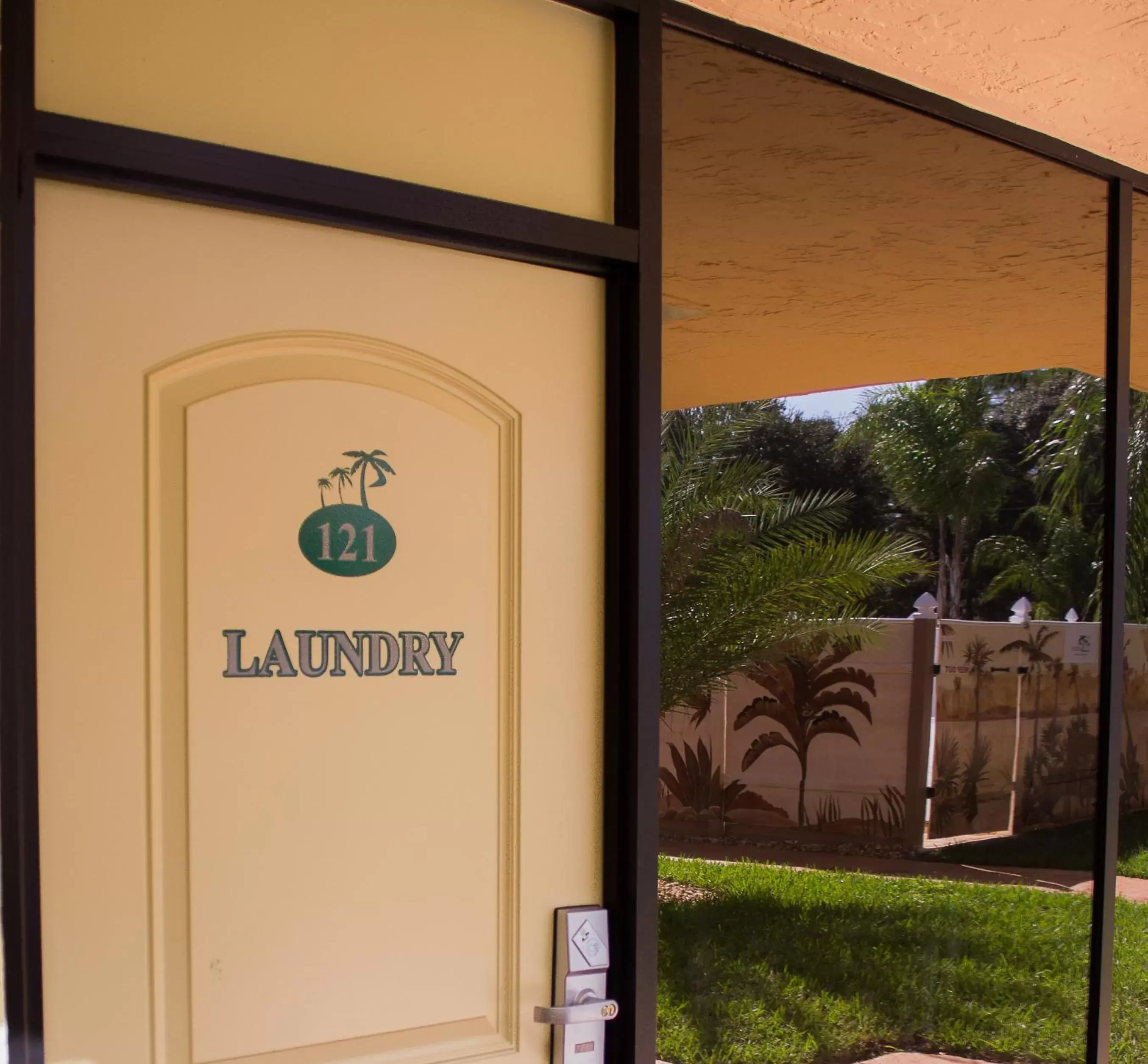 Facade/entrance in At Home Inn - Fort Pierce Facade/entrance in At Home Inn - Fort Pierce