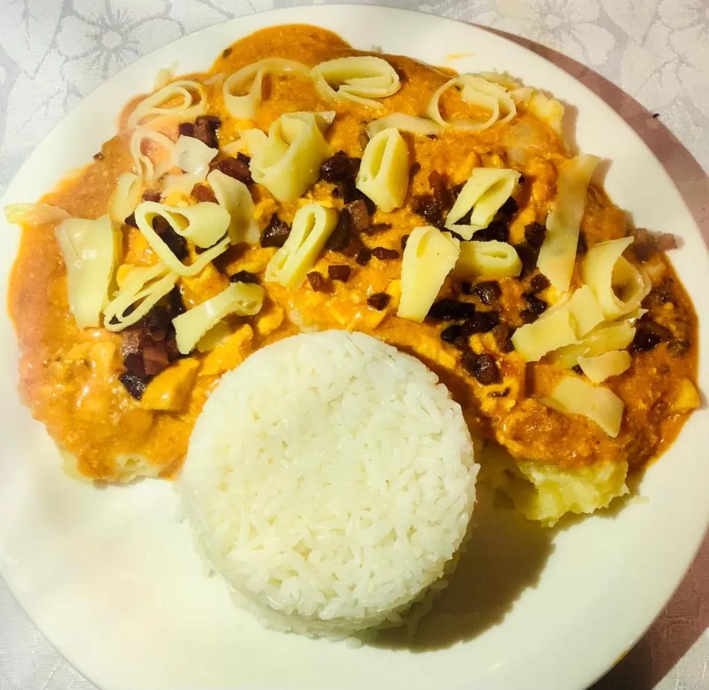 Restaurant/places to eat in Bento palace hotel