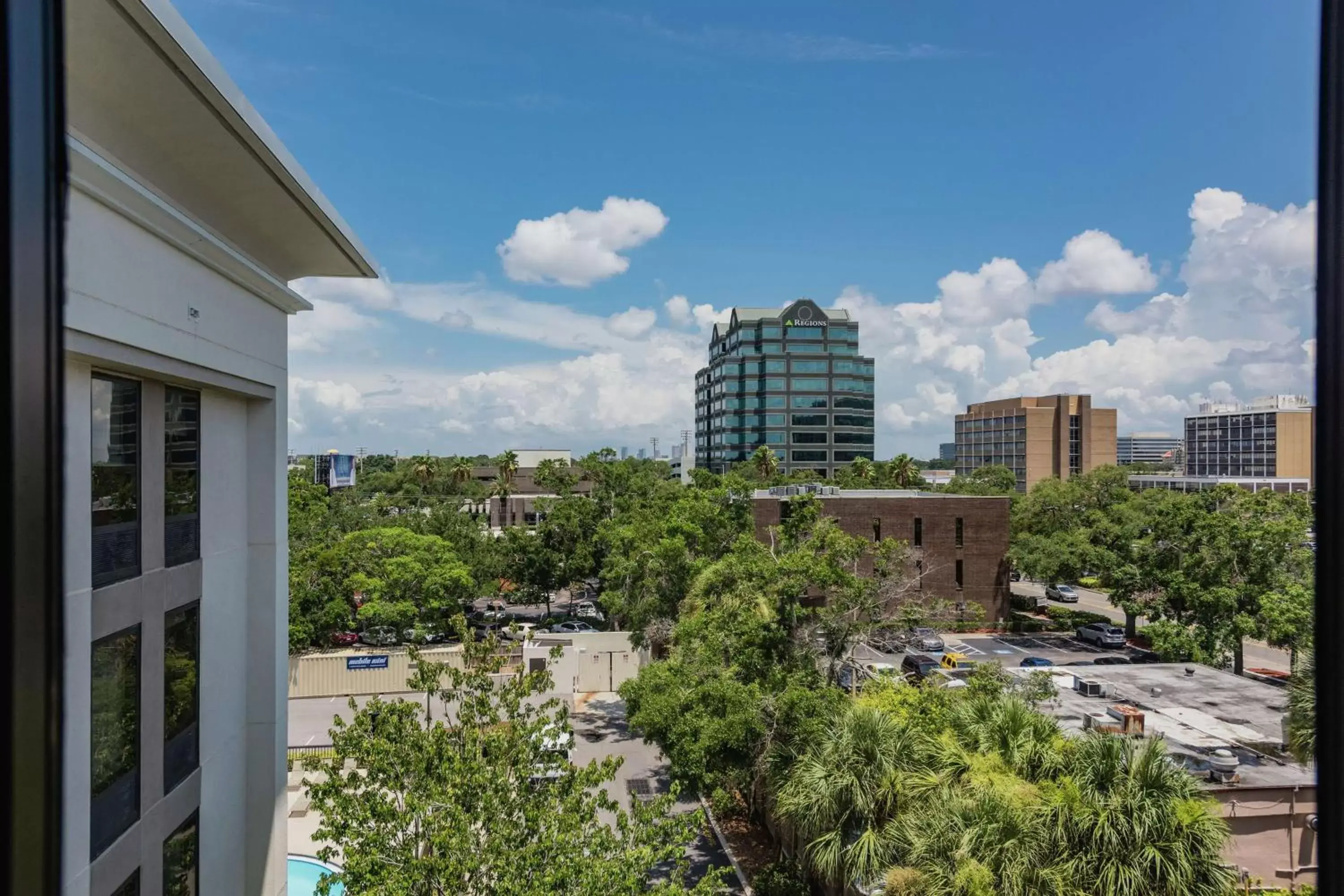 Property building in Hampton Inn Tampa International Airport/Westshore