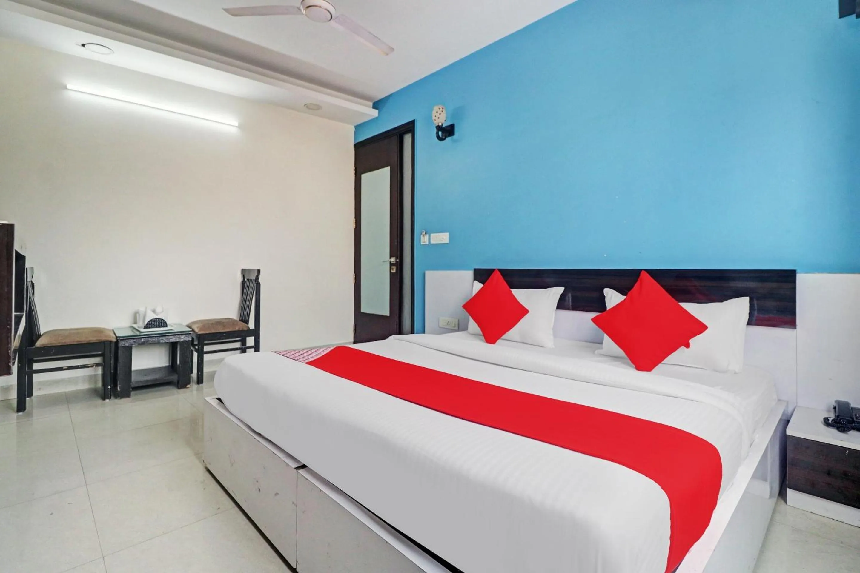 Bedroom, Bed in OYO 12675 Hotel Star Inn