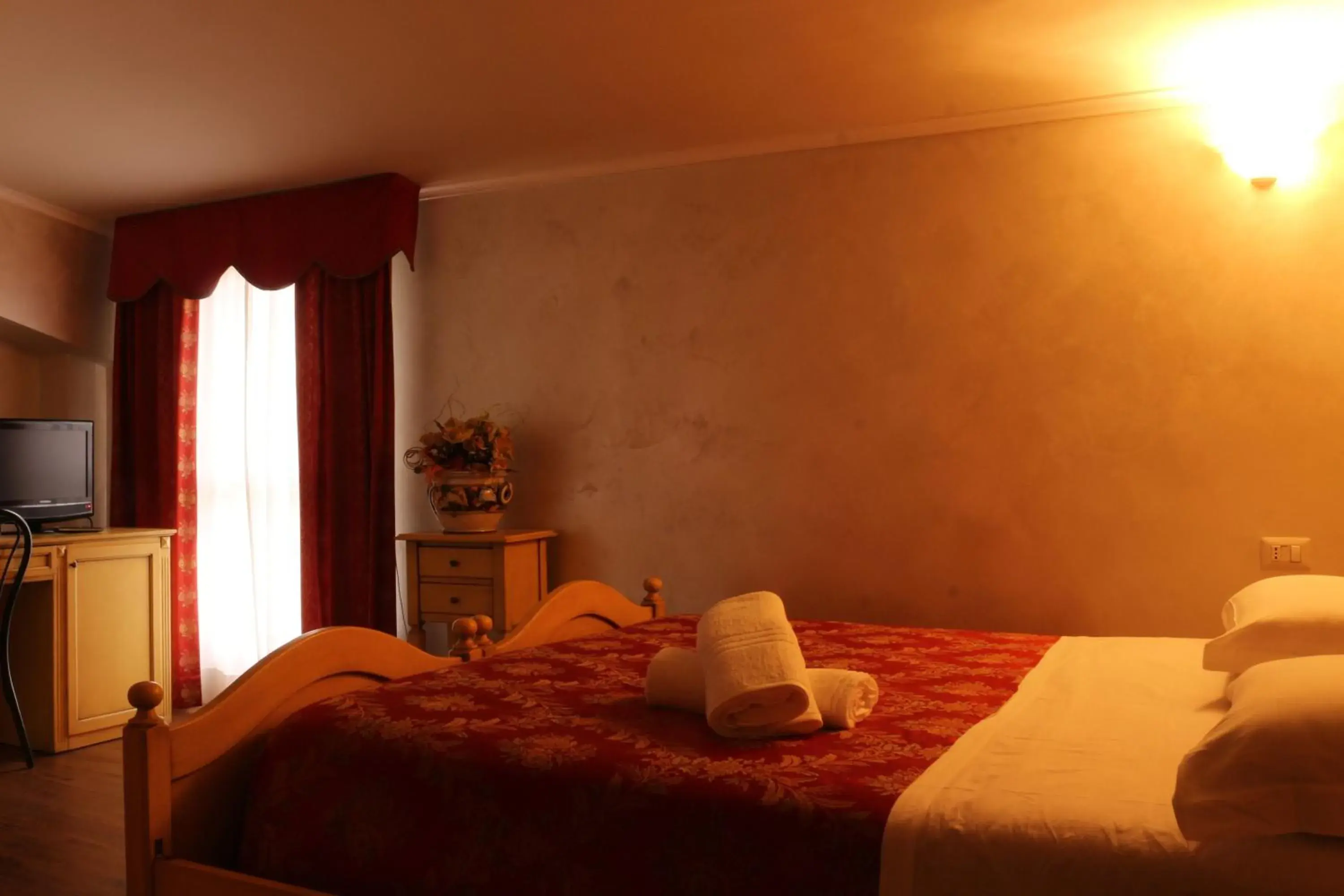 Other, Bed in Hotel Al Castello