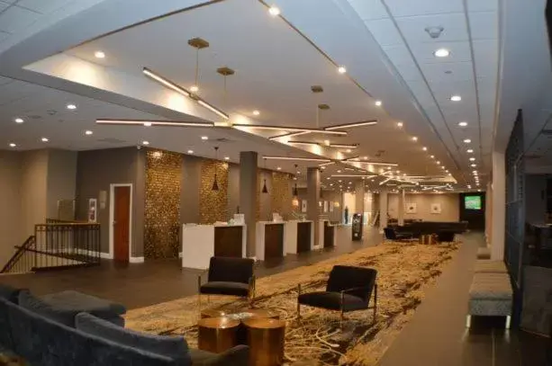 Lobby or reception in Wyndham Lancaster Resort and Convention Center
