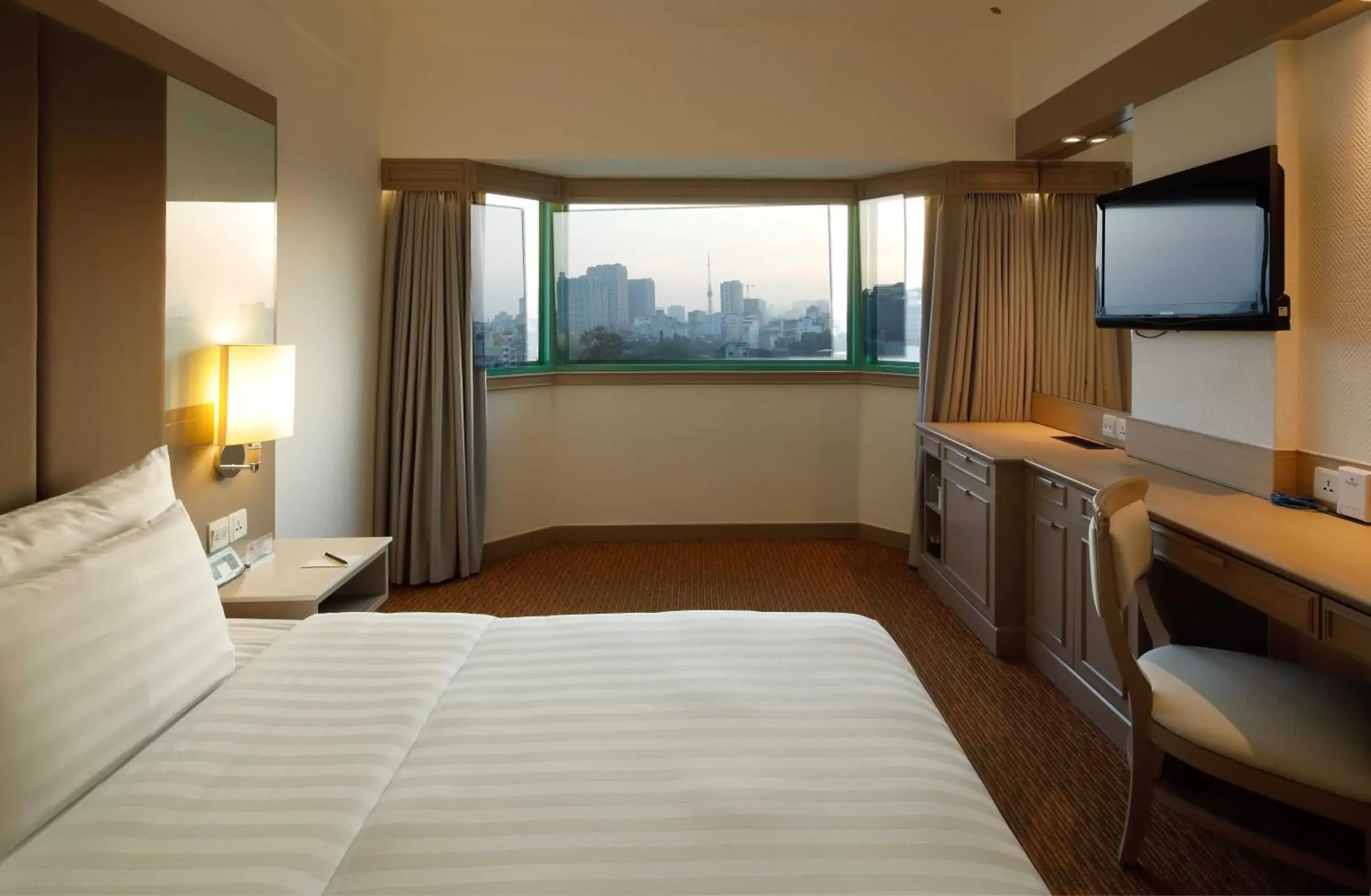 City view, Bed in Sunway Hotel Hanoi