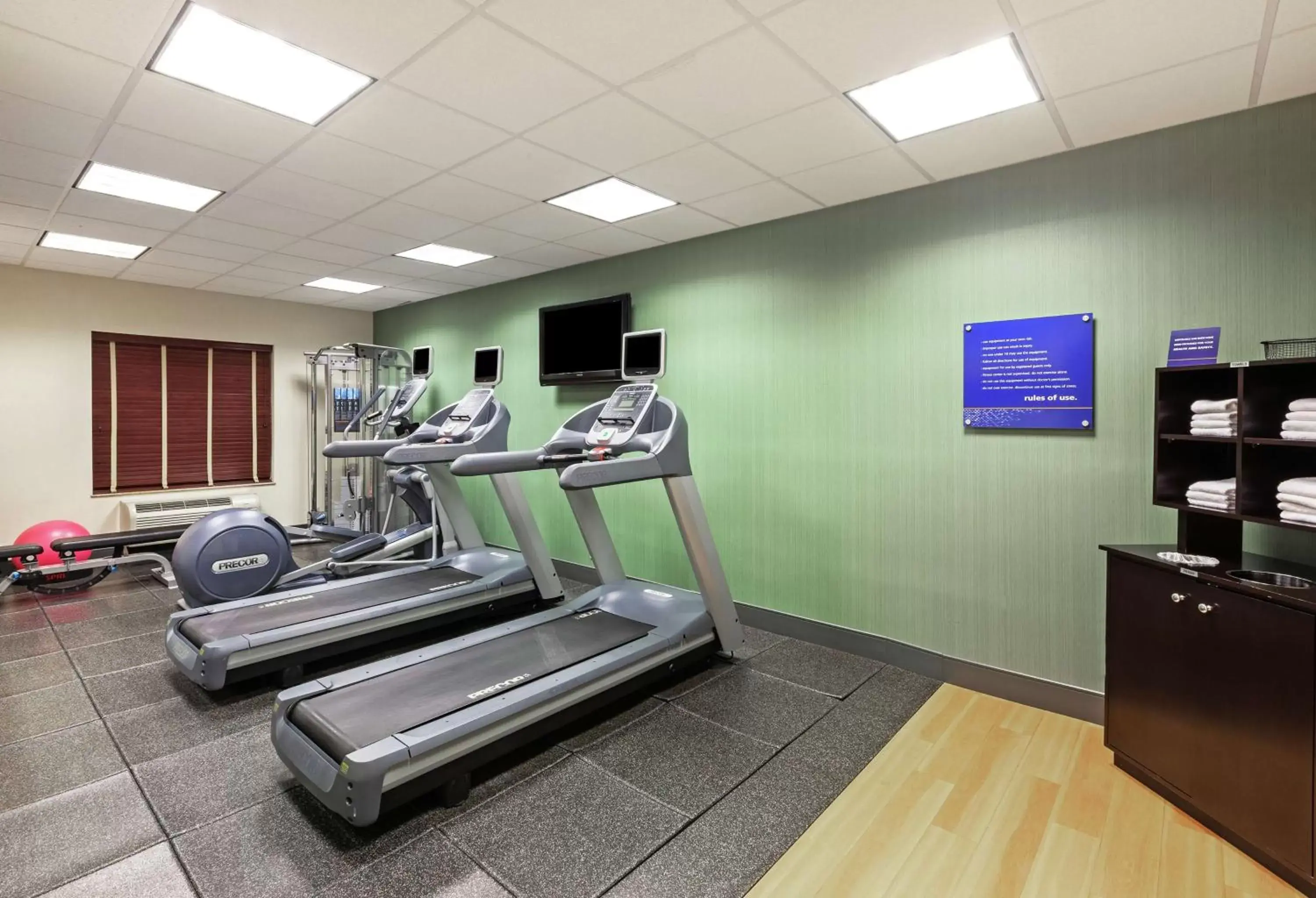 Fitness centre/facilities in Hampton Inn & Suites El Paso West Fitness centre/facilities in Hampton Inn & Suites El Paso West