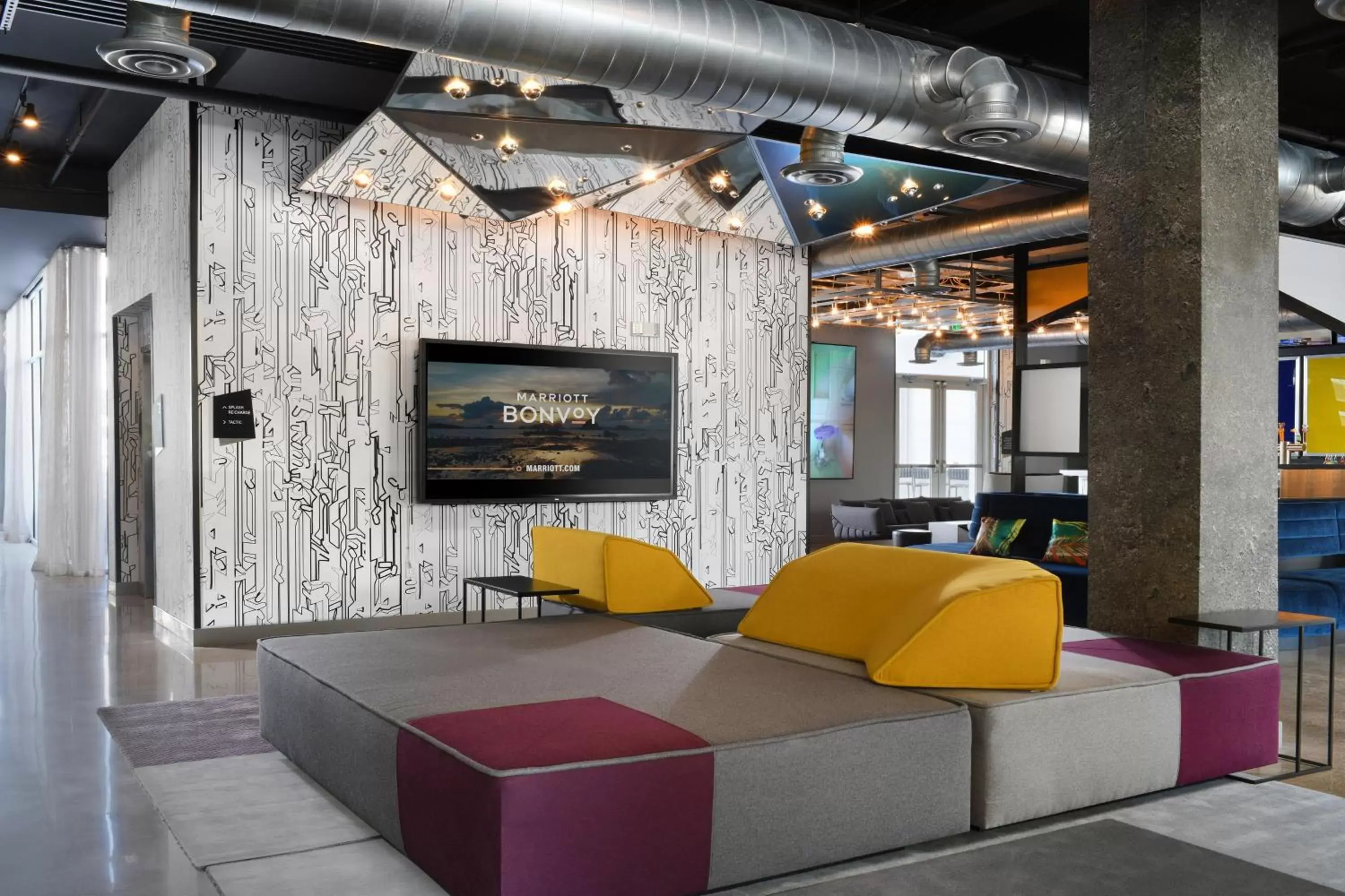 Lounge or bar, Lobby/Reception in Aloft Austin Round Rock