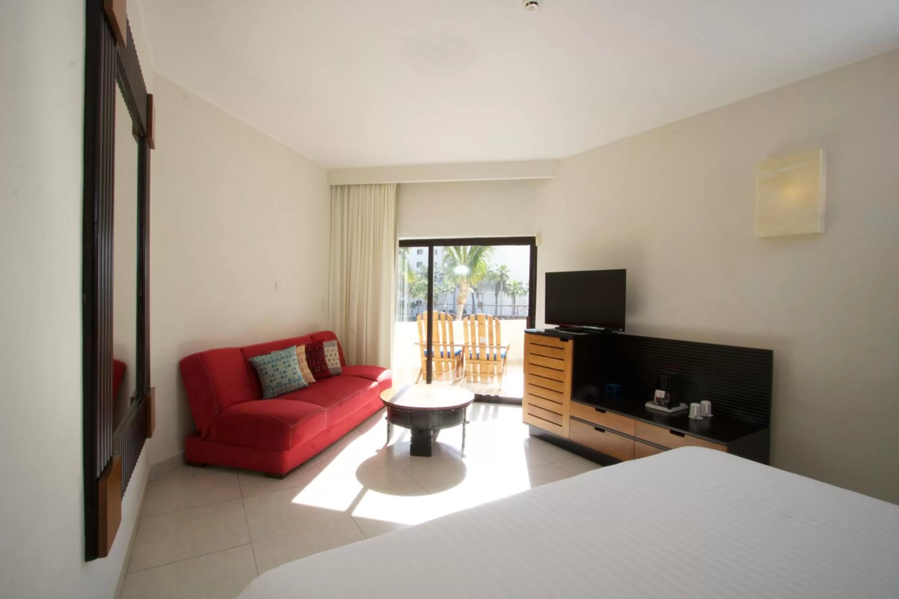 Bed in Grand Decameron Los Cabos, A Trademark All-Inclusive Resort