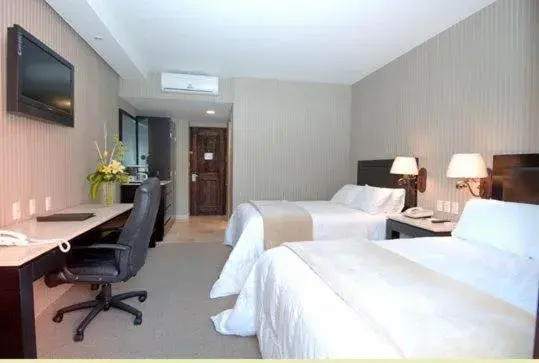 Photo of the whole room in Hotel Gobernador