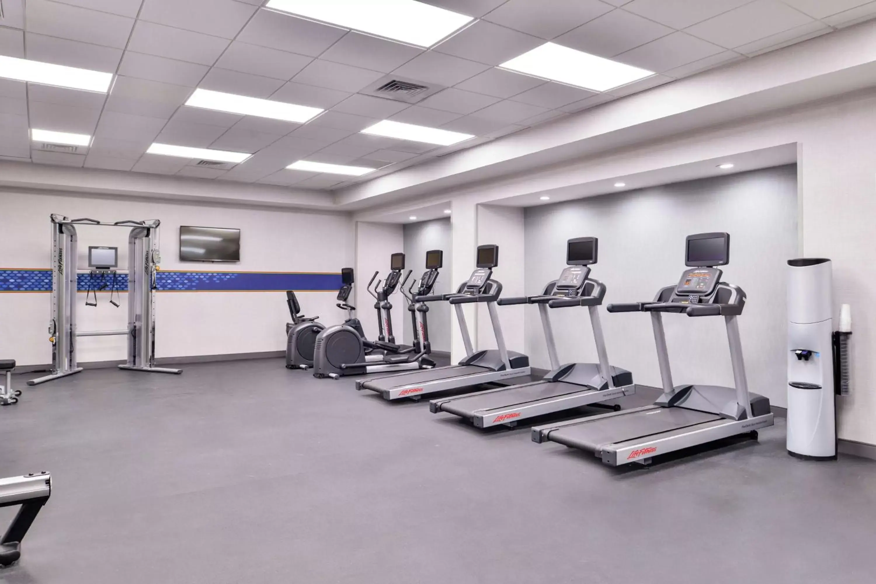 Fitness centre/facilities, Fitness Center/Facilities in Hampton Inn & Suites Legacy Park-Frisco