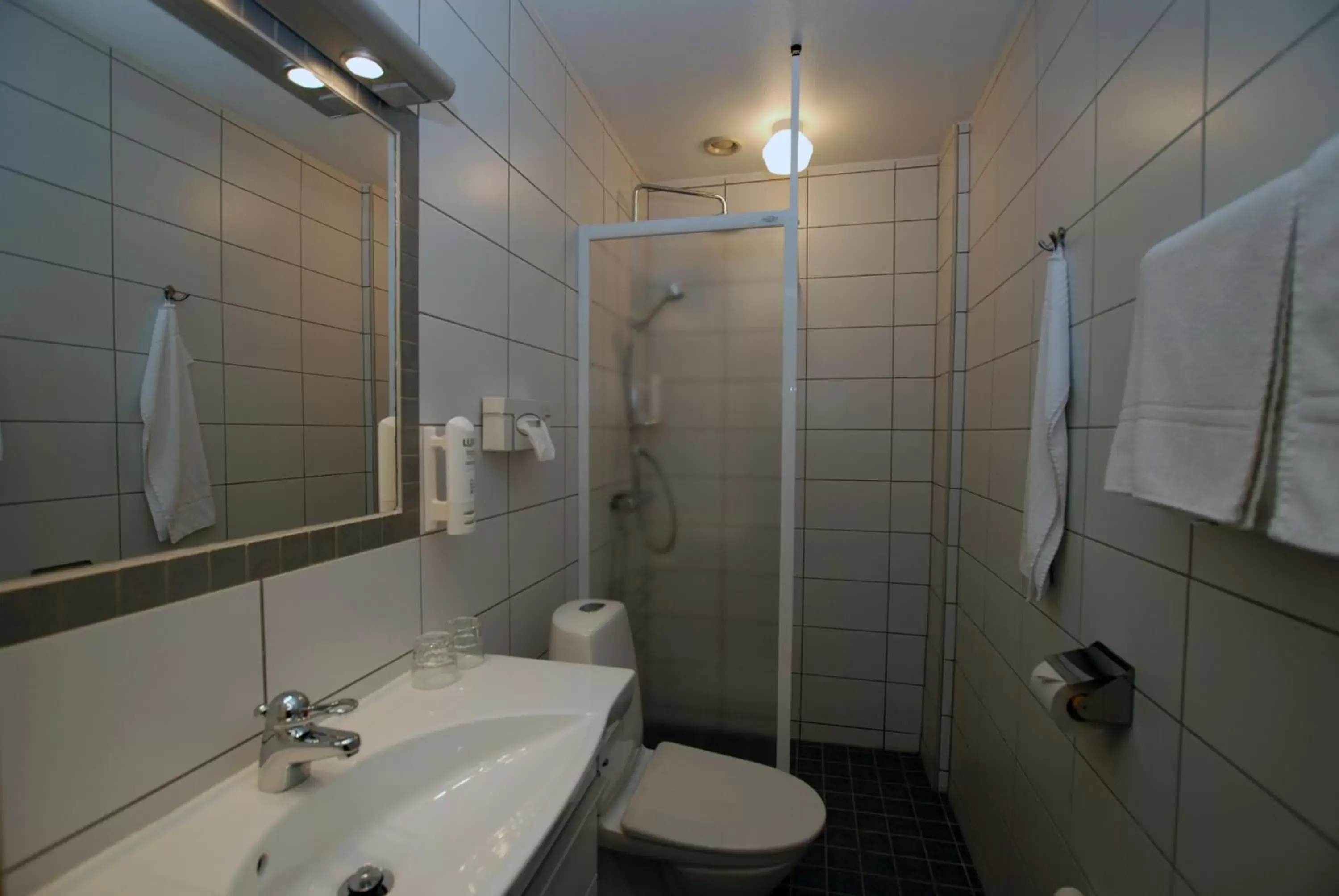 Shower, Bathroom in Sure Hotel by Best Western Centralhotellet