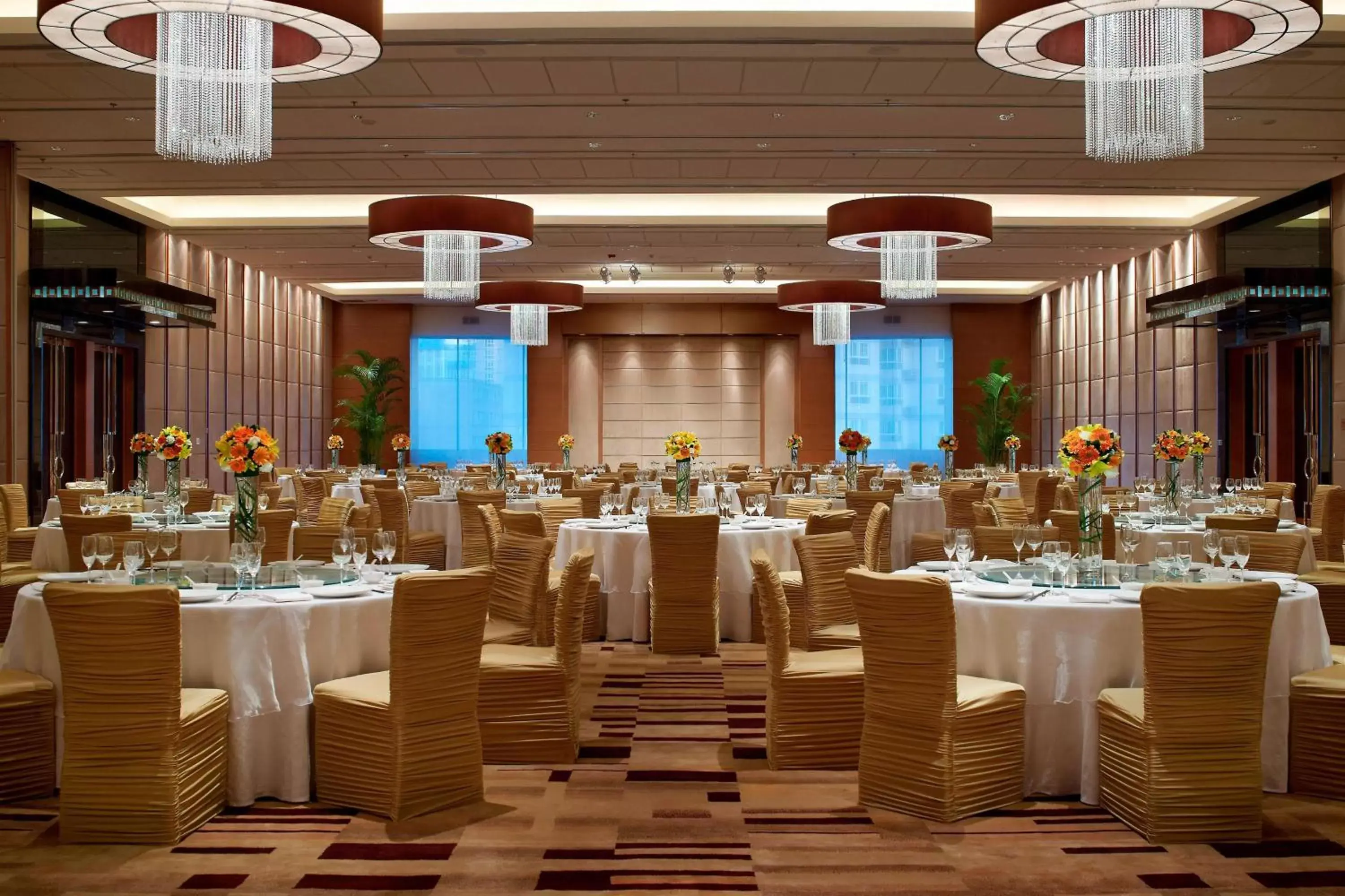 Meeting/conference room, Restaurant/Places to Eat in Four Points By Sheraton Beijing, Haidian