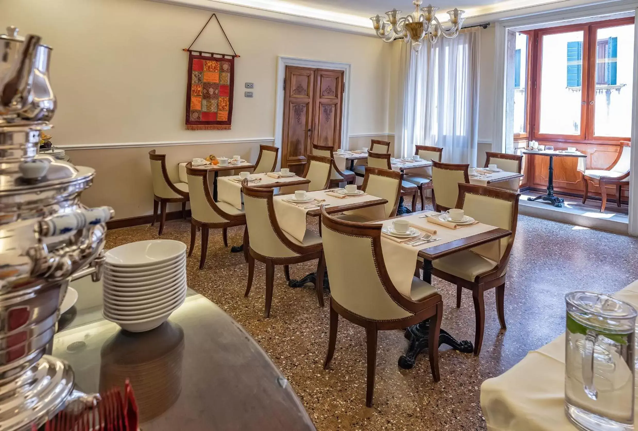 Breakfast, Restaurant/Places to Eat in Hotel Dell'Opera