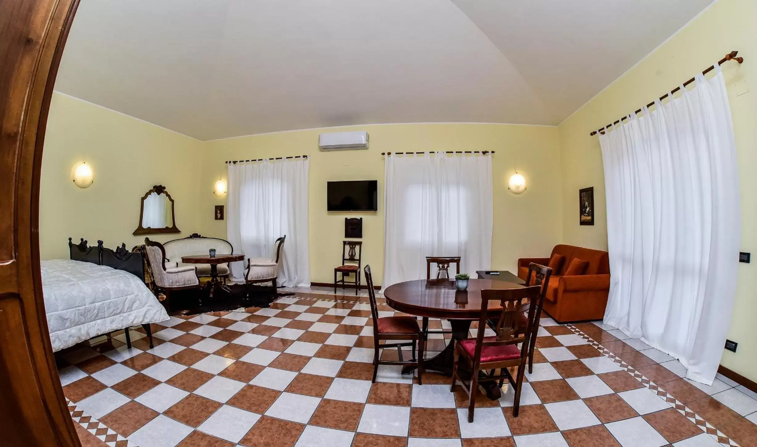 Photo of the whole room in B&B Villa Bentivoglio