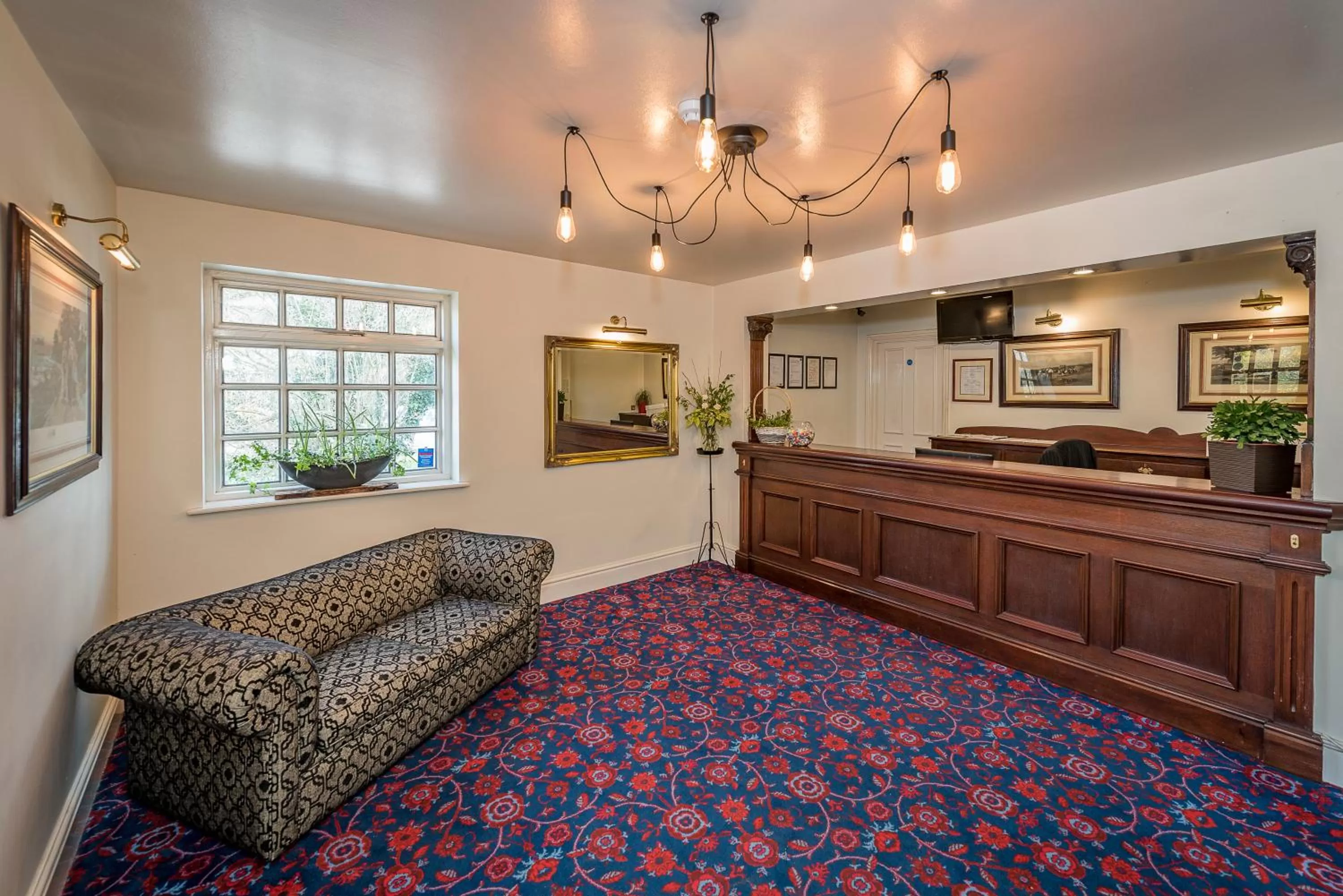 Lobby or reception in Marston Farm Hotel