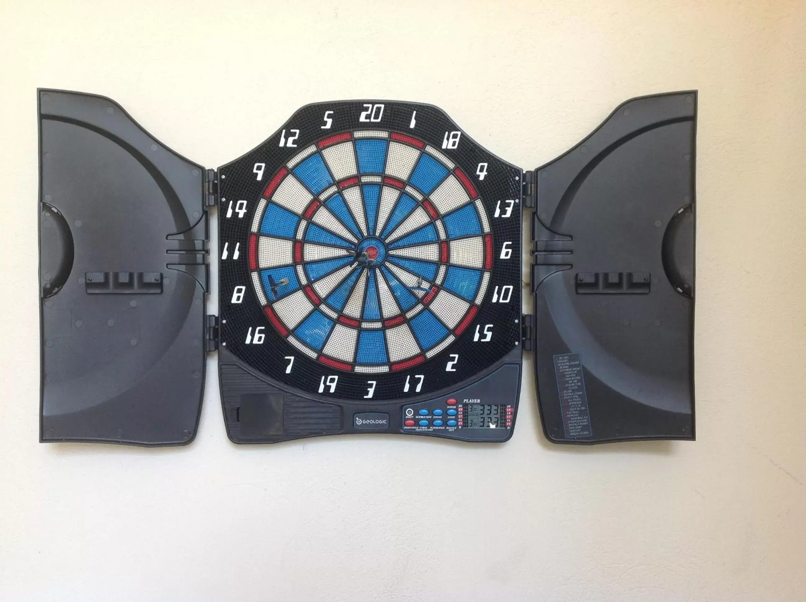 Darts in Best Western PLUS Elixir Grasse