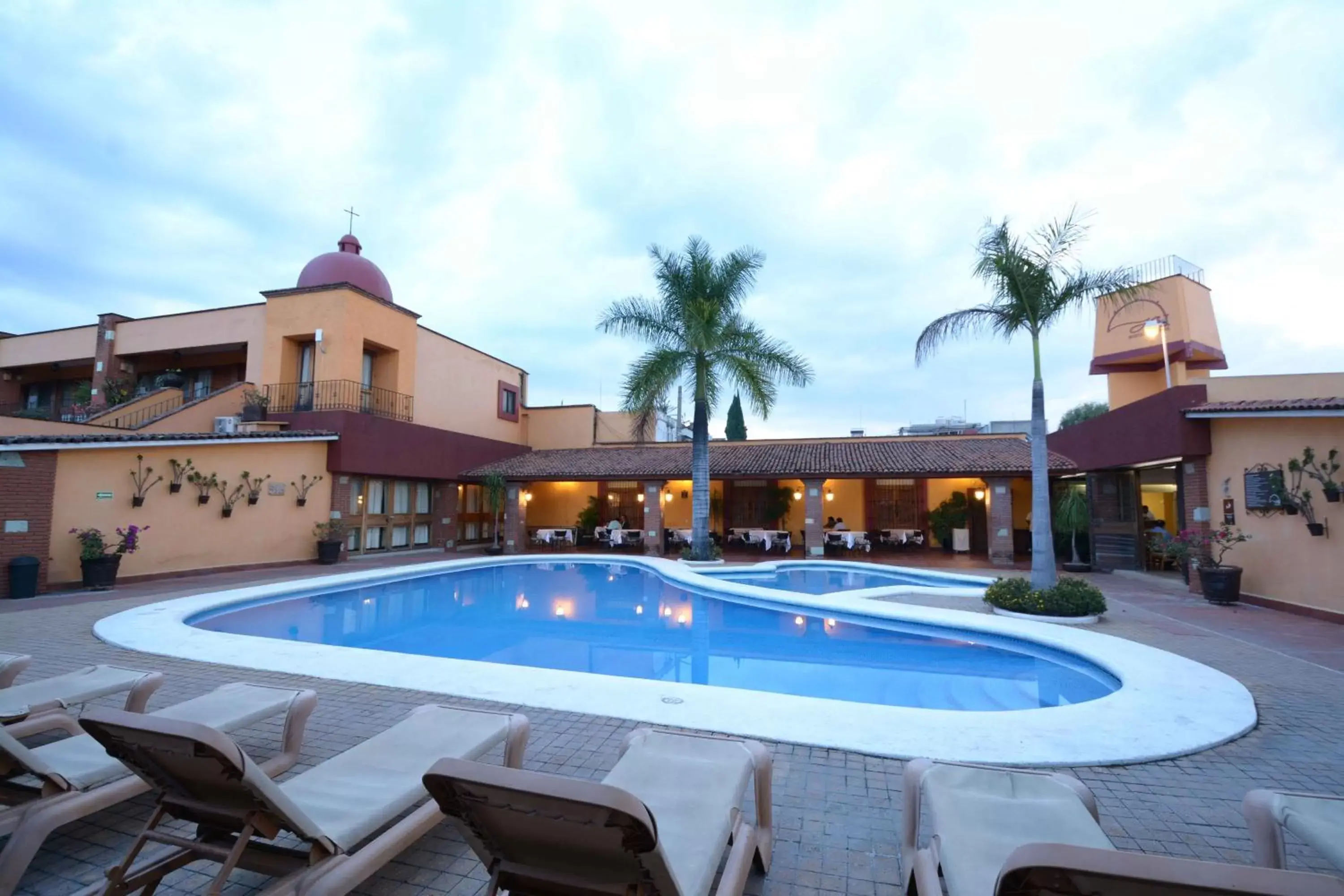 Swimming Pool in Hotel Hacienda