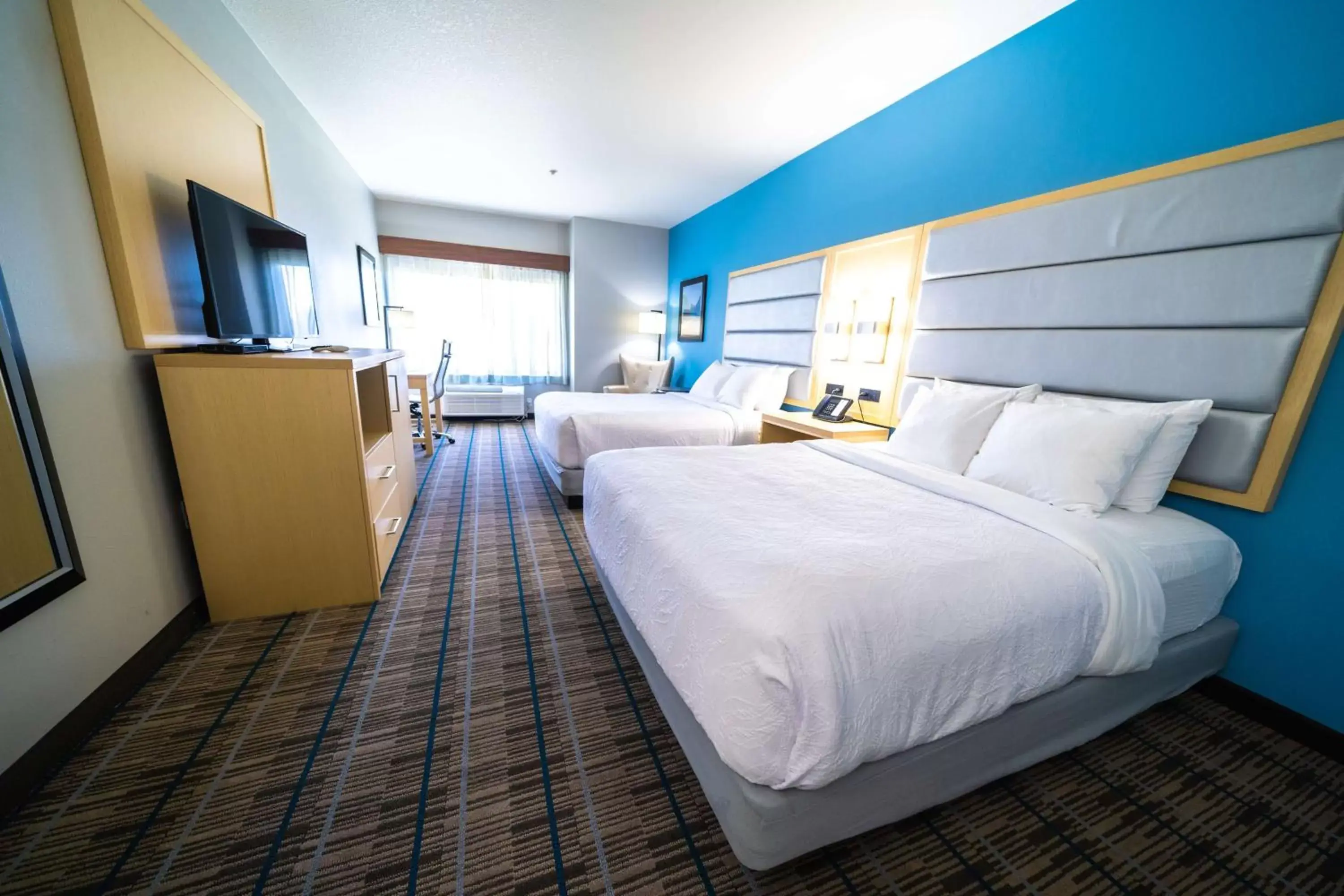 Photo of the whole room, Bed in Best Western Brigham City Inn & Suites