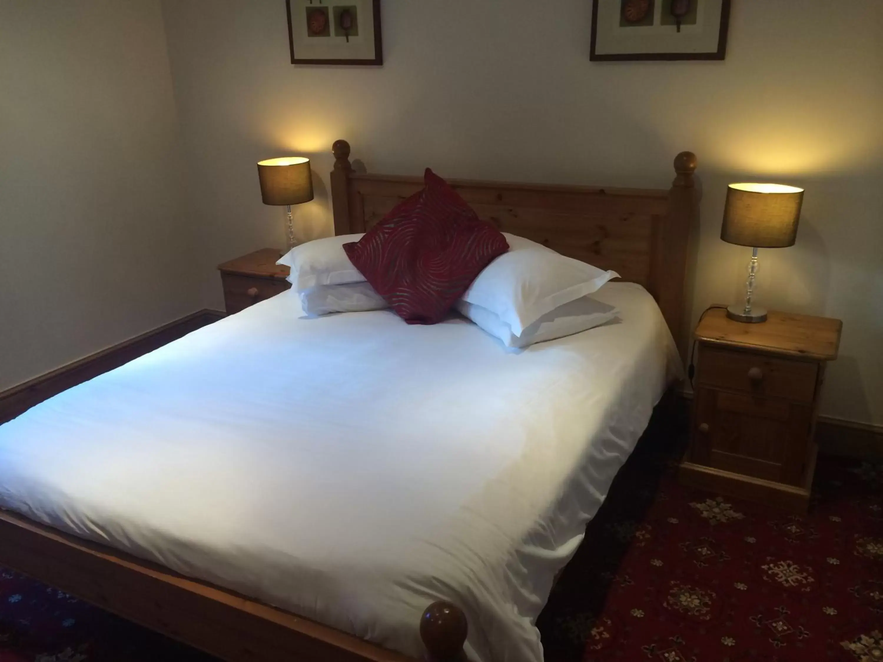 Bedroom, Bed in Hunters Lodge Inn