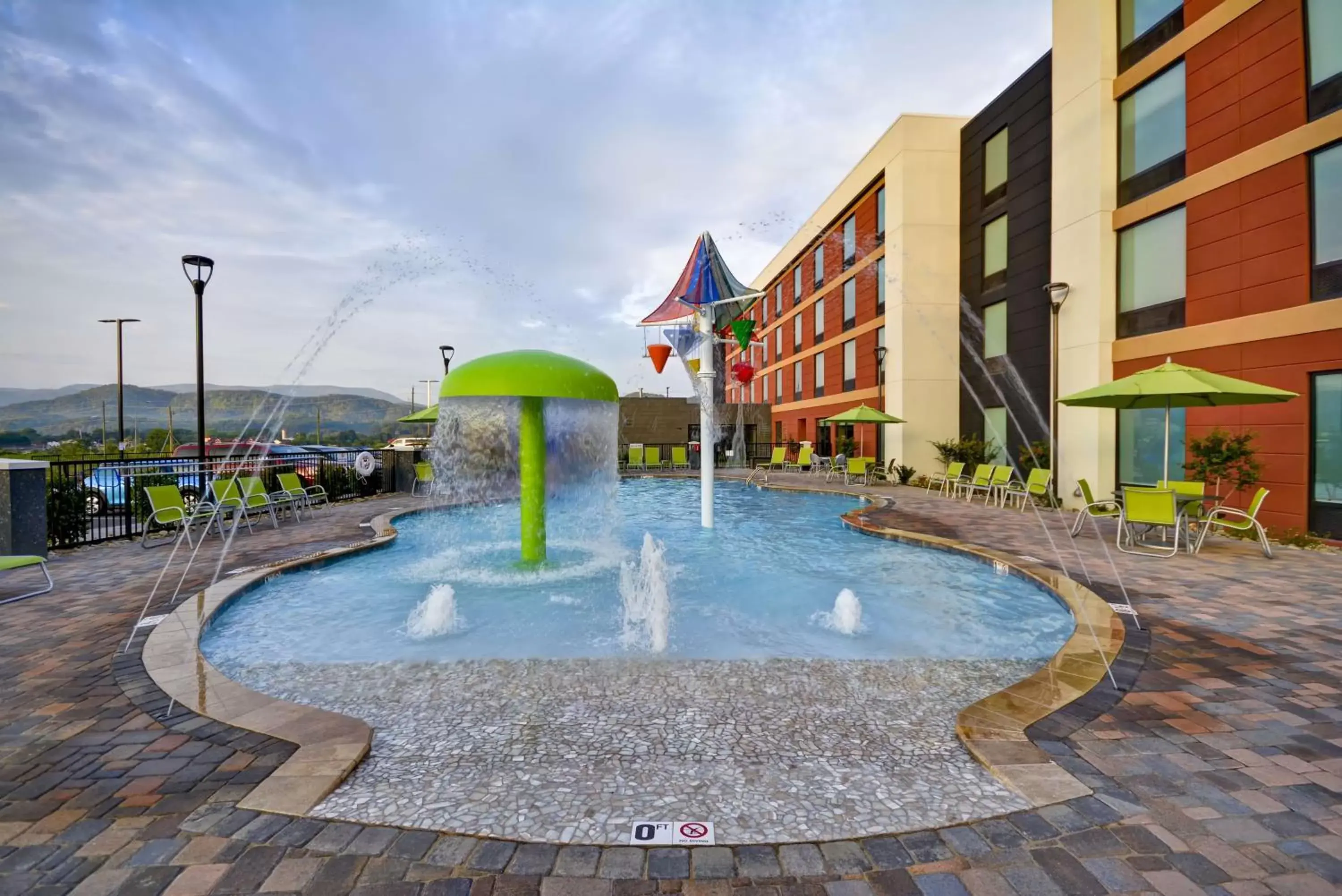 Property building, Swimming Pool in Tru By Hilton Pigeon Forge