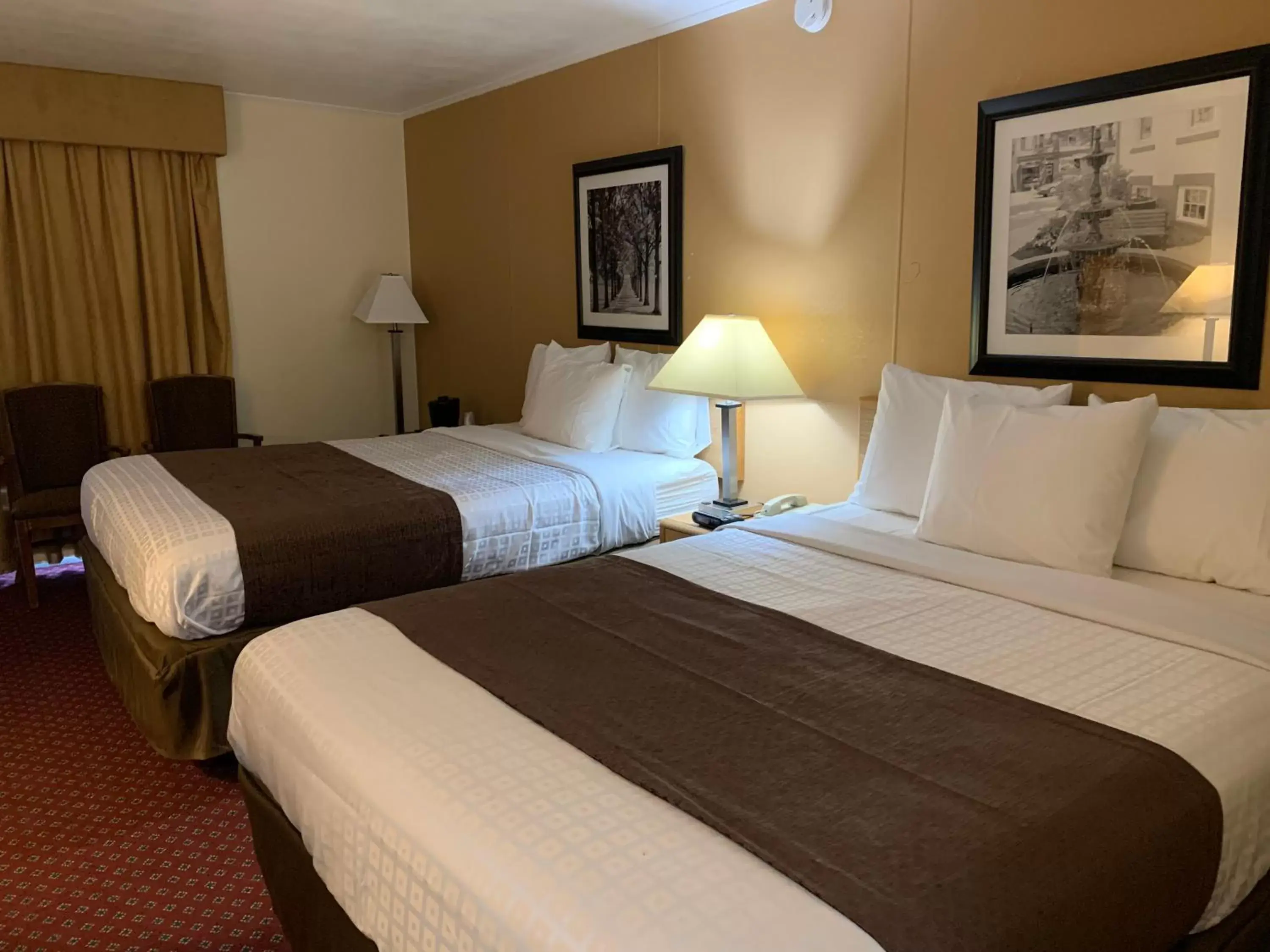 Bed in Red Carpet Inn and Suites Ebensburg