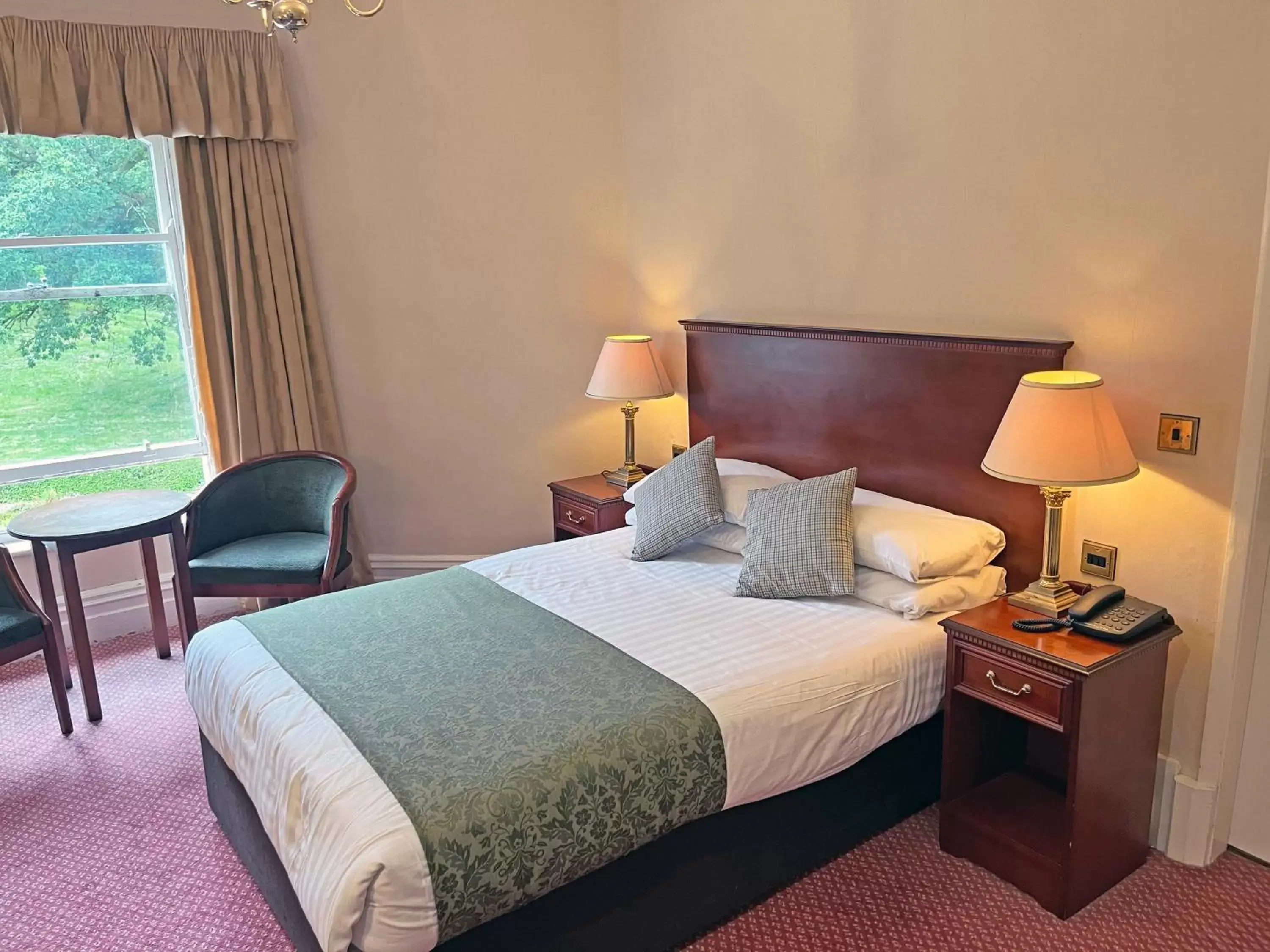 Classic Double Room with Sea View in Cumbria Grand Hotel