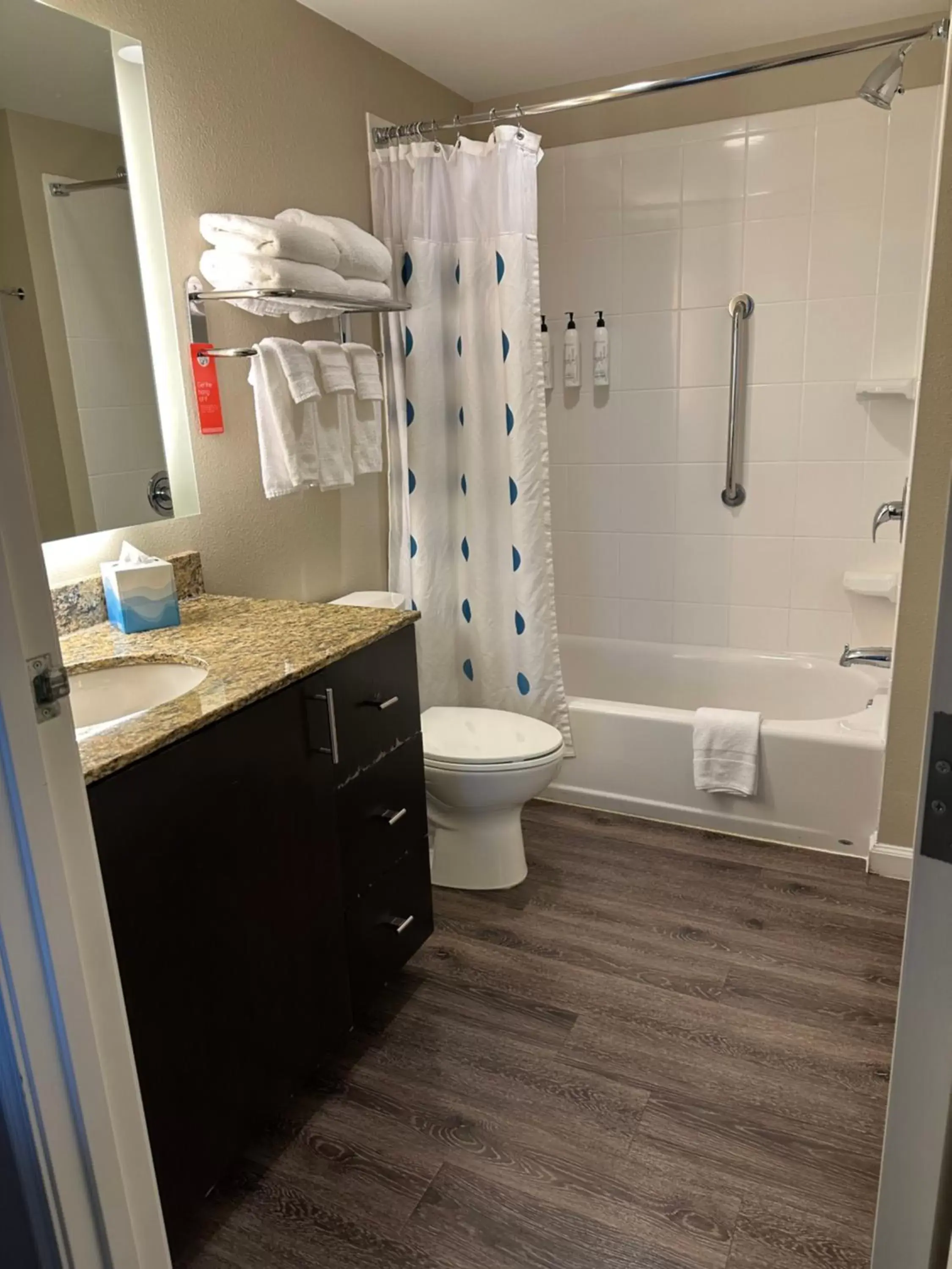 Bathroom in TownePlace Suites by Marriott Columbia Northwest/Harbison