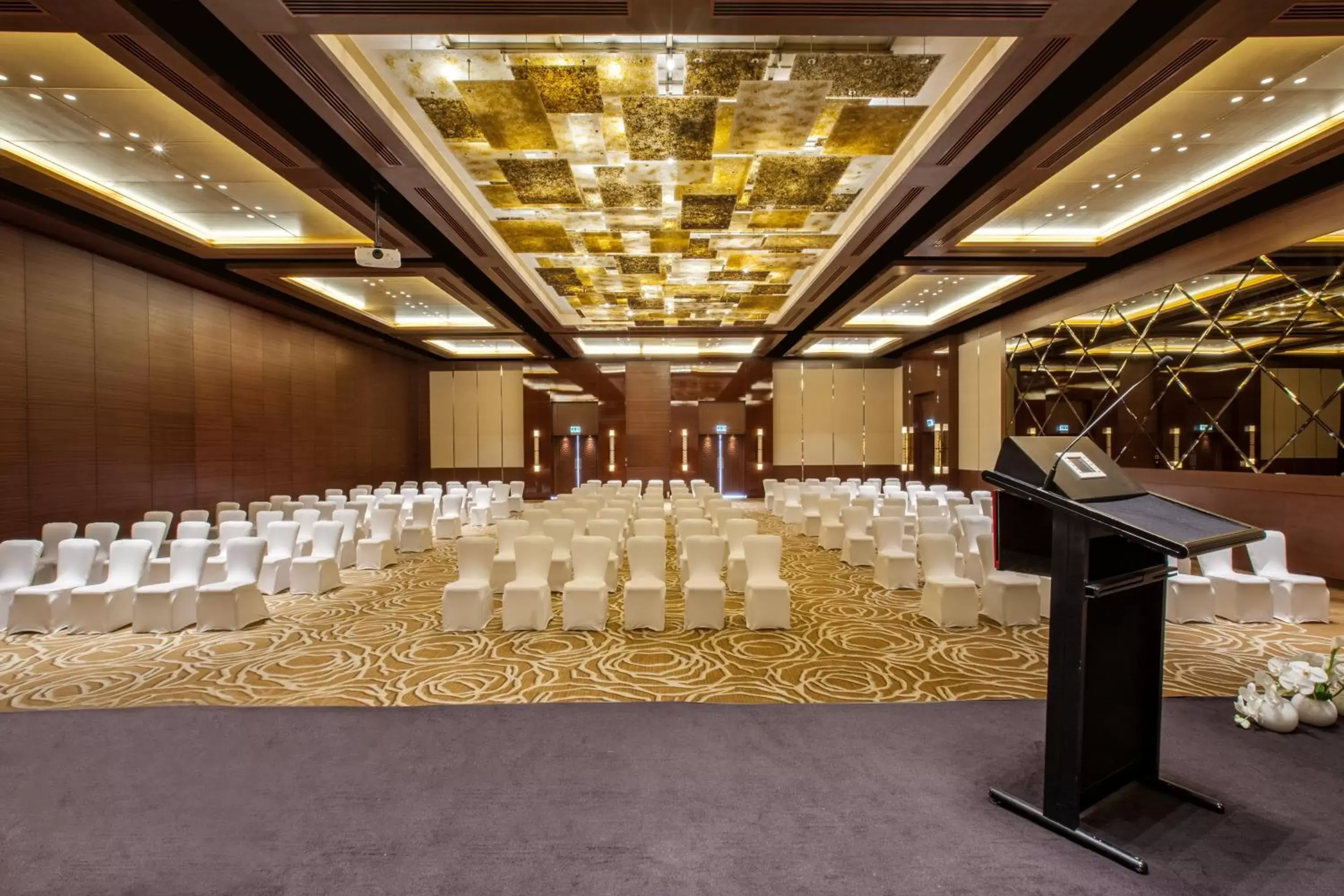 Meeting/conference room, Banquet Facilities in Crowne Plaza Dubai Festival City