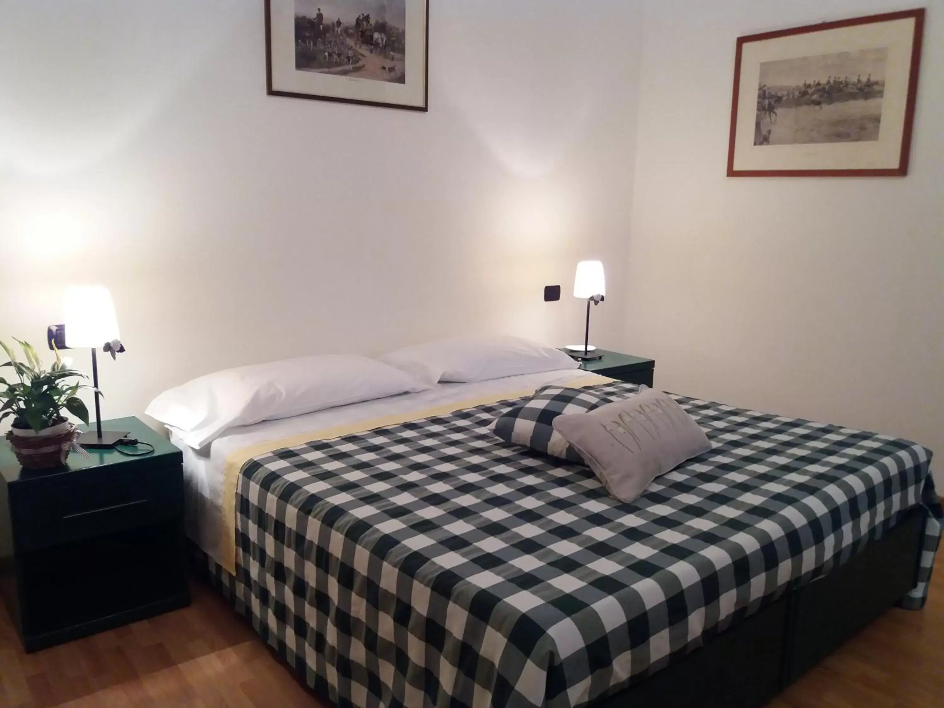 Photo of the whole room, Bed in B&B il Cortile Malpensa