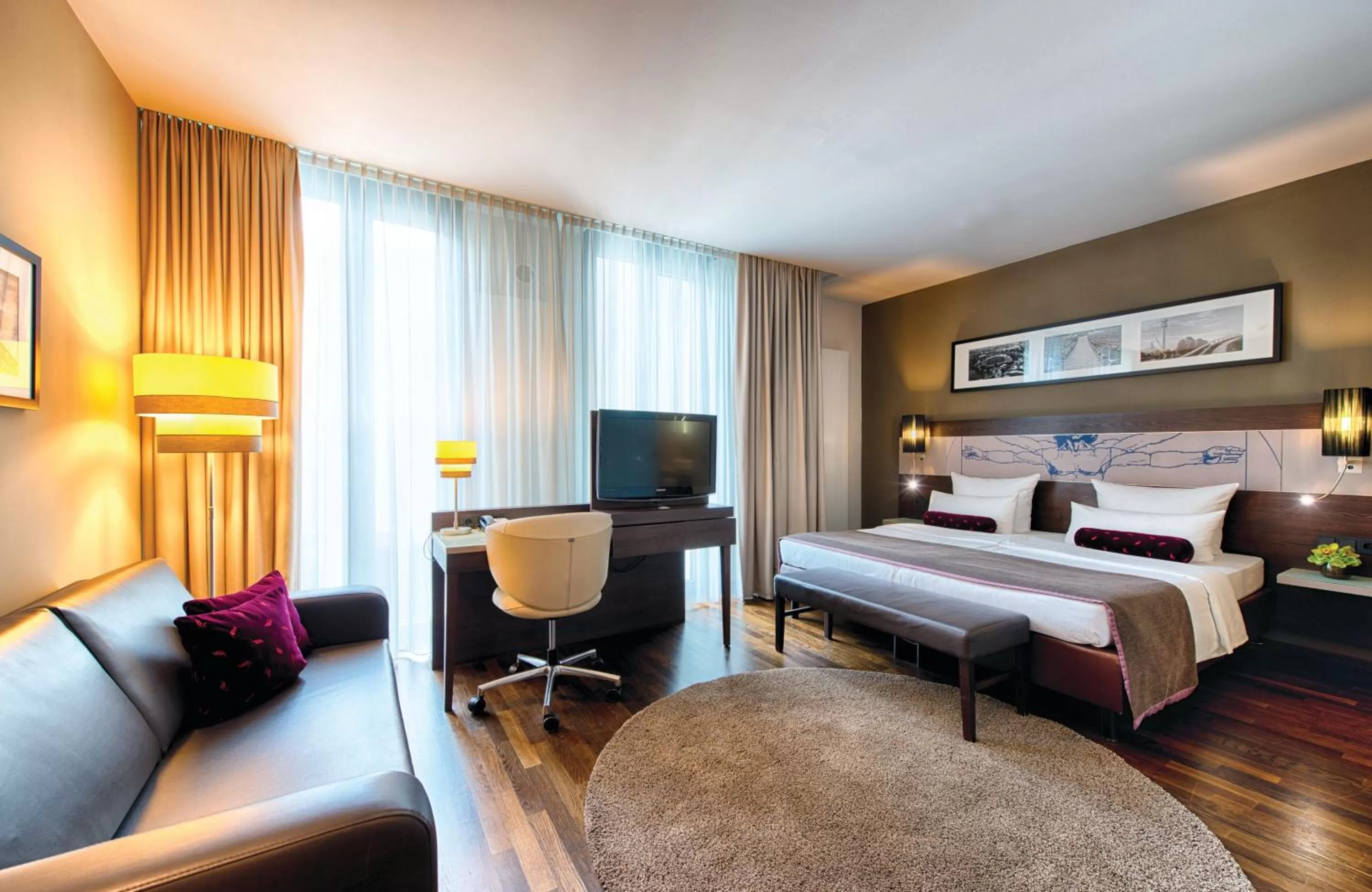 Deluxe Double Room in Leonardo Royal Hotel Munich