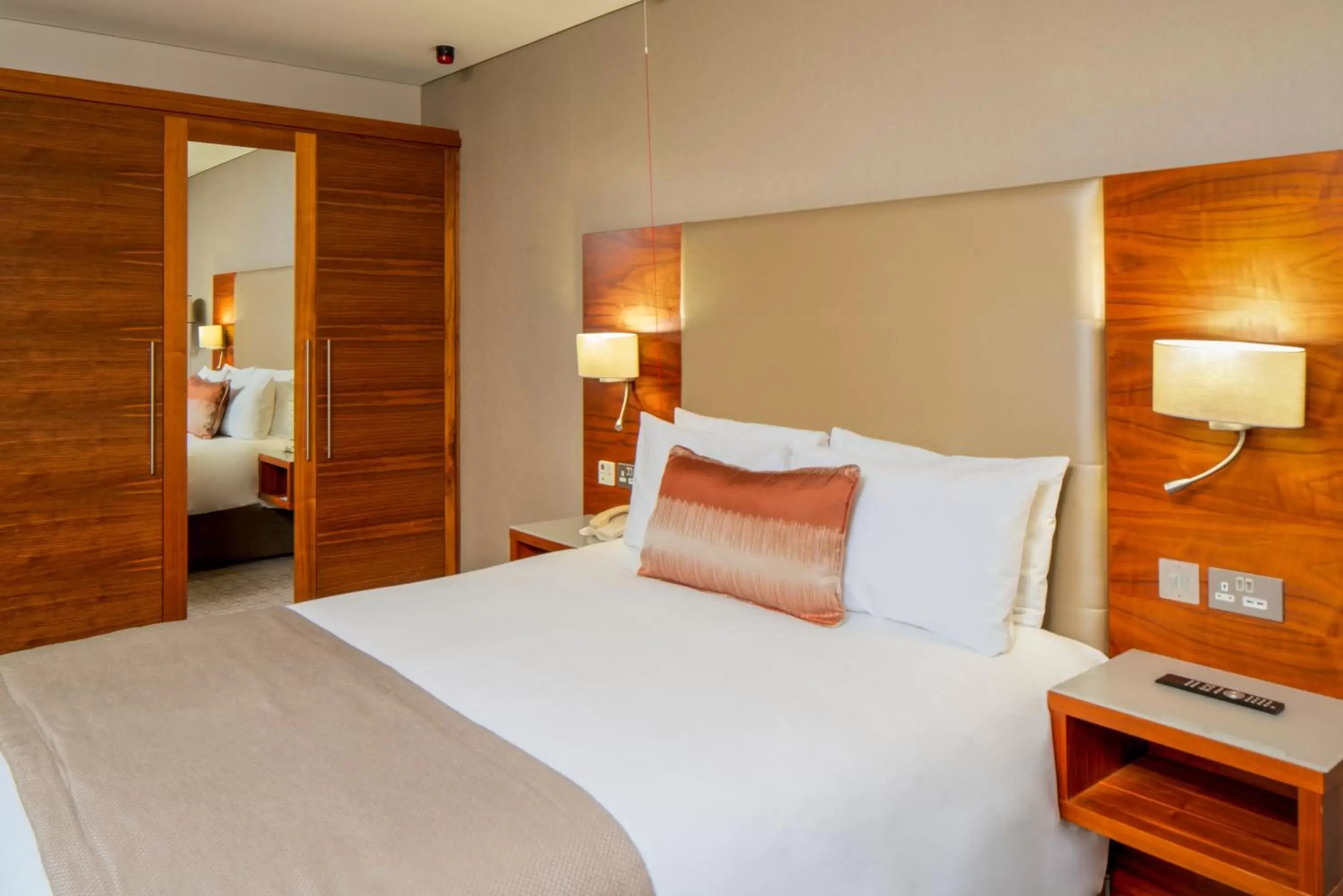 Bedroom, Bed in Crowne Plaza London - Docklands, an IHG Hotel
