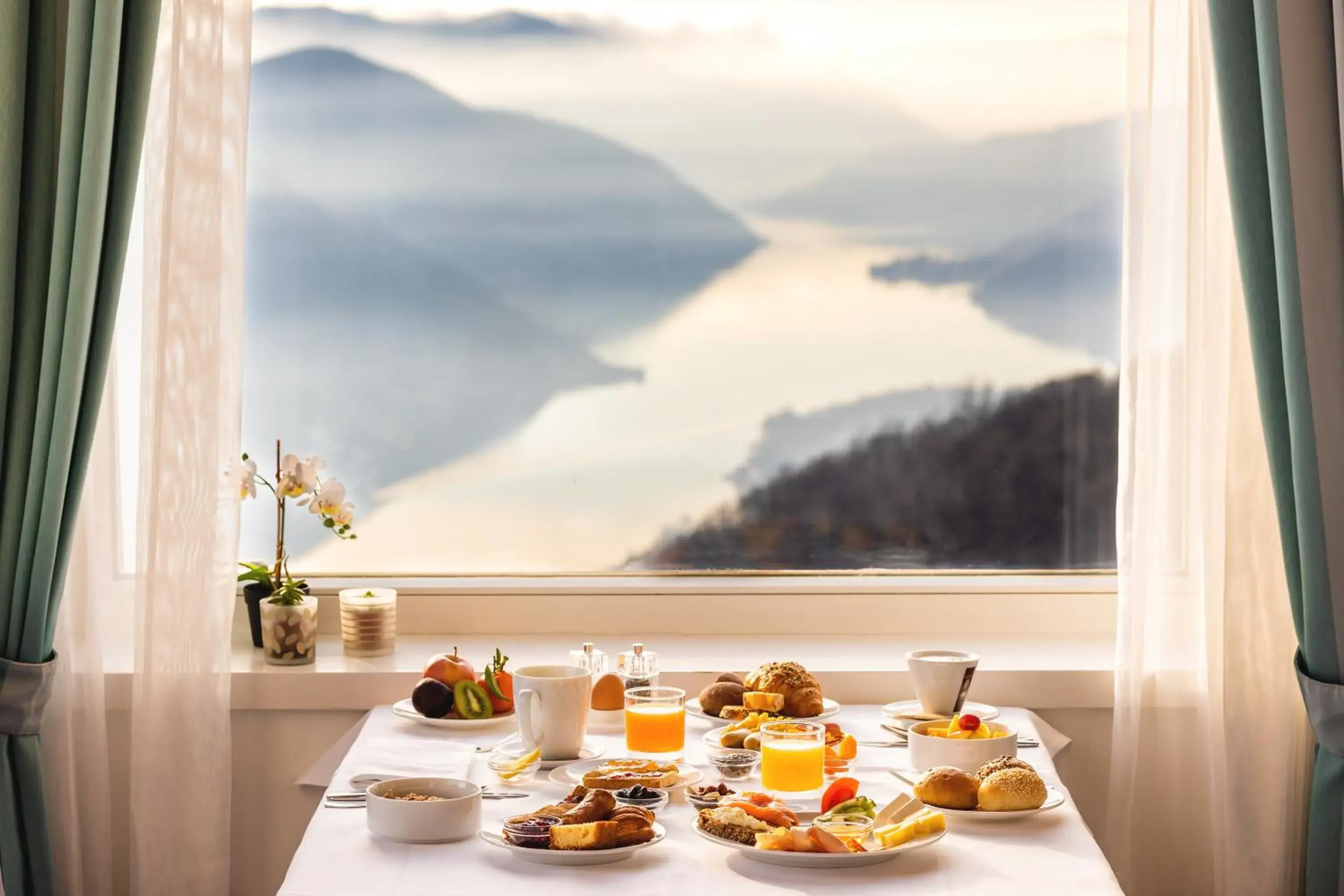 Breakfast in Kurhaus Cademario Hotel & DOT Spa - Ticino Hotels Group