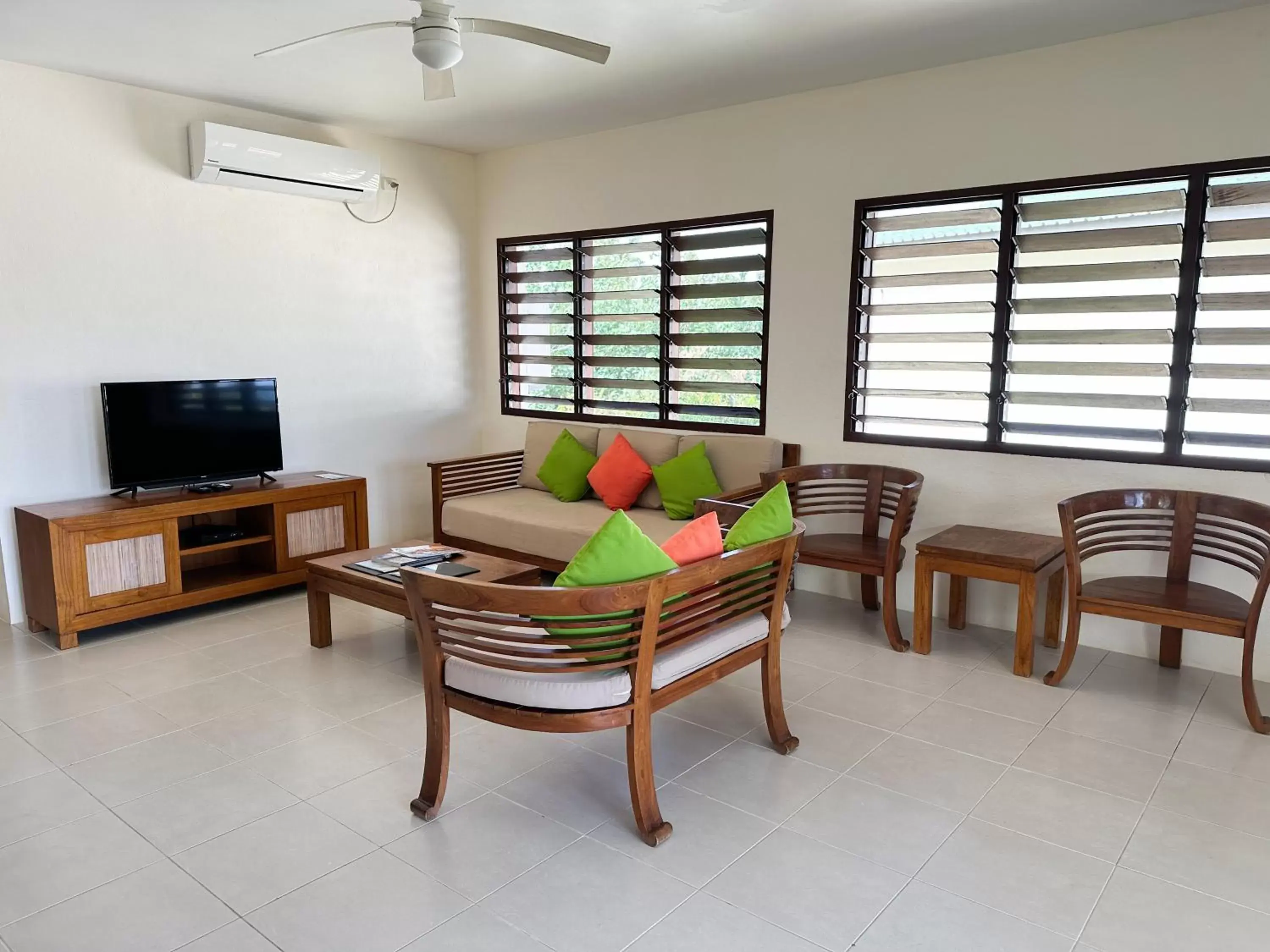 Living room, Dining Area in Nasama Resort