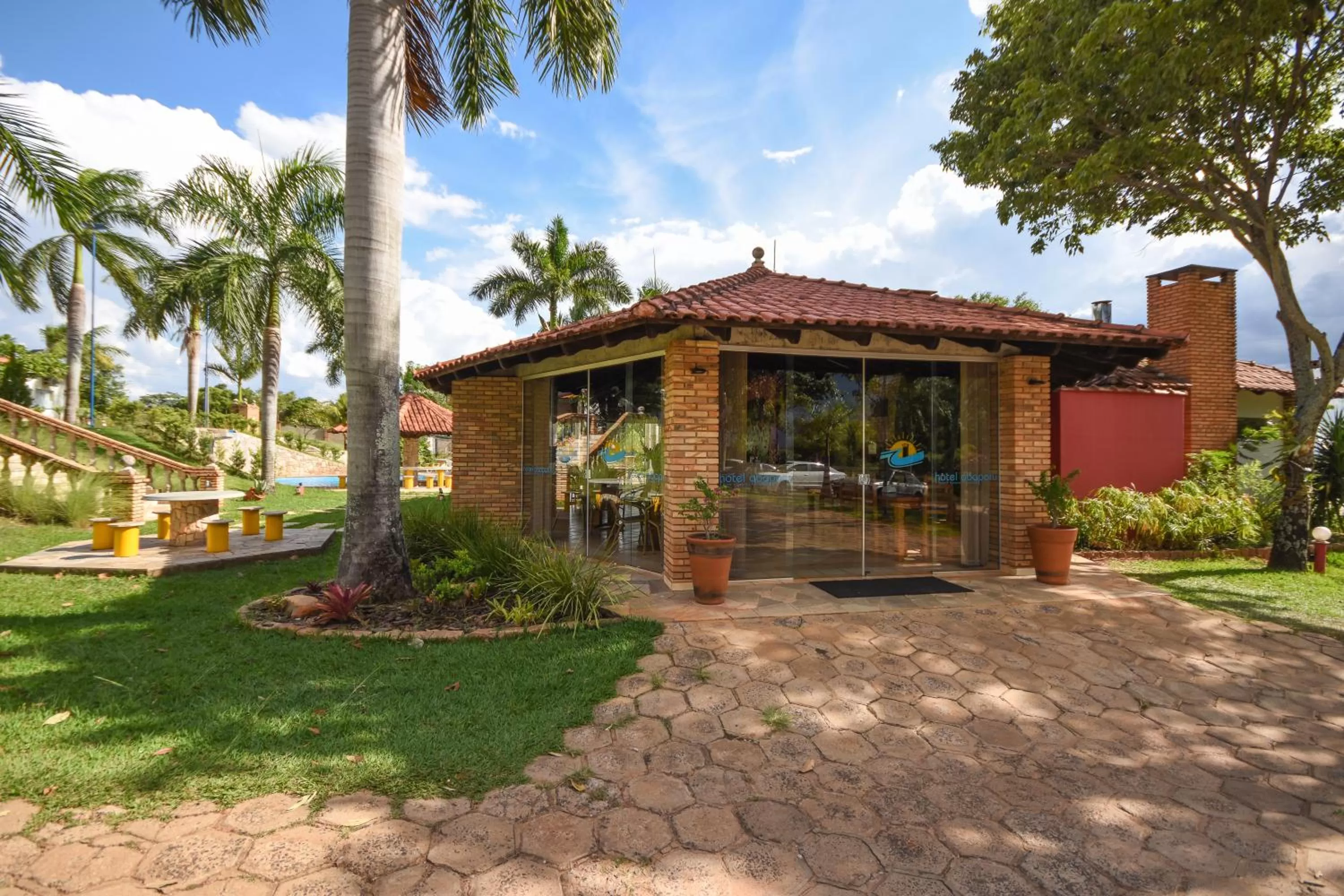 Restaurant/places to eat in HOTEL ABAPORU