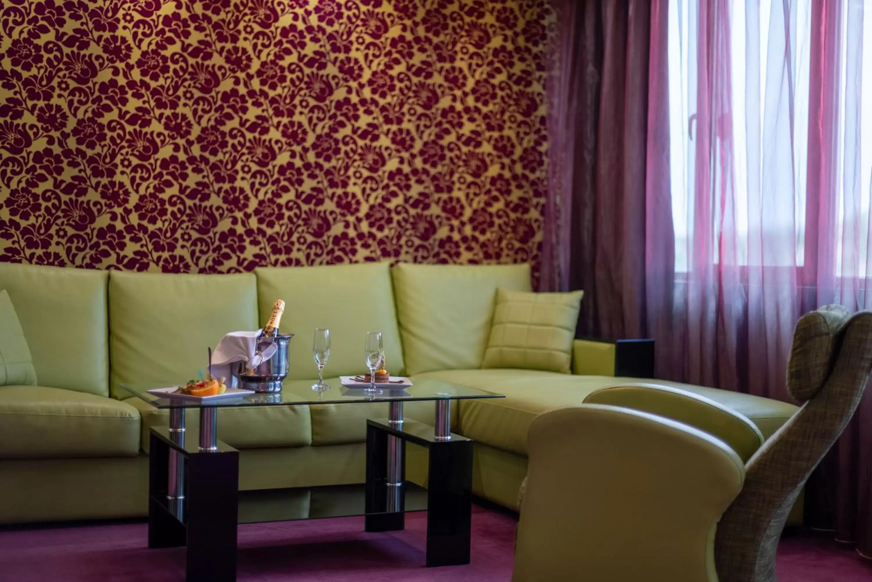 Communal lounge/ TV room, Seating Area in Hotel Leipzig