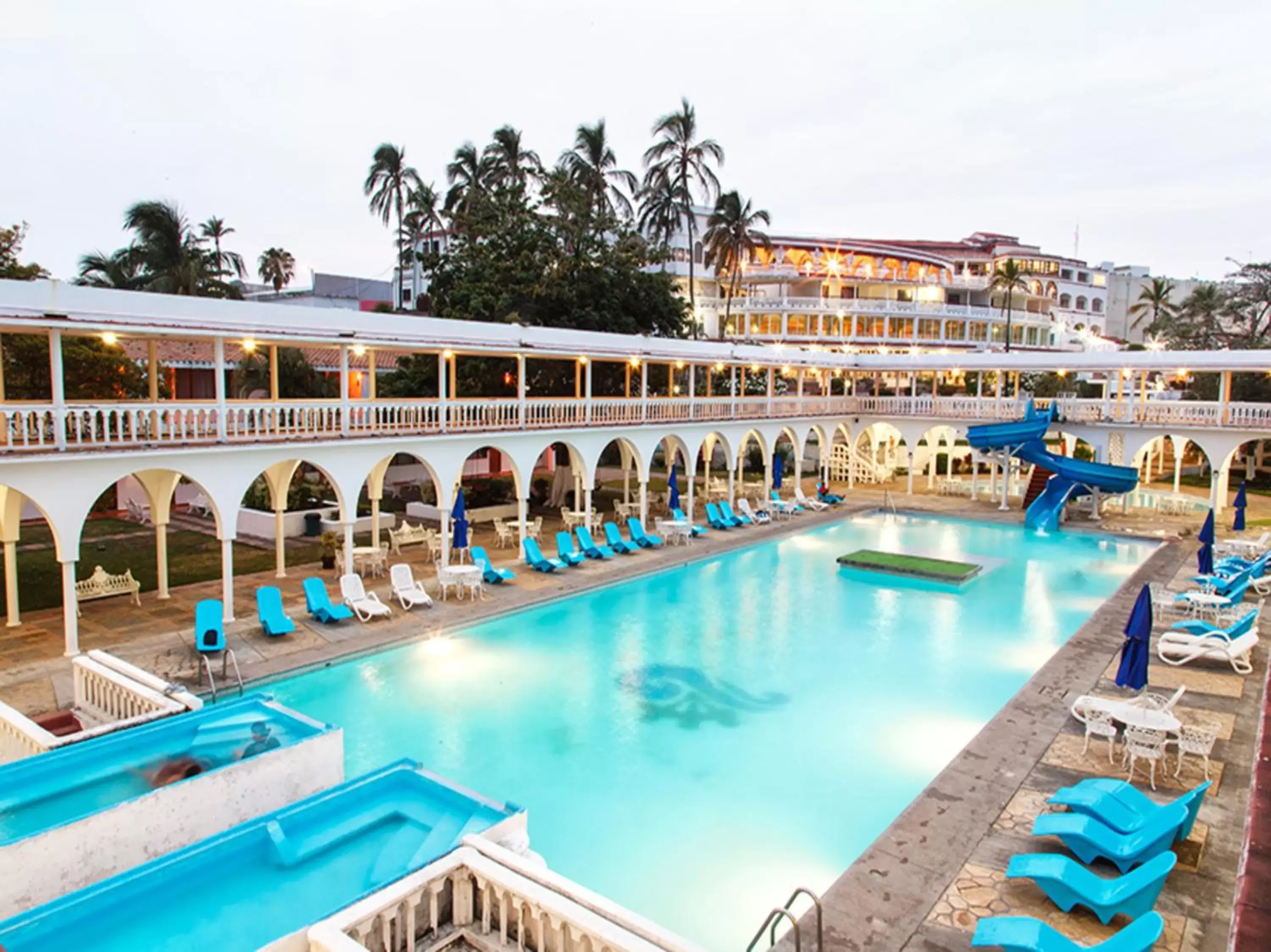 Swimming Pool in Collection O Hotel Mocambo, Boca del Río