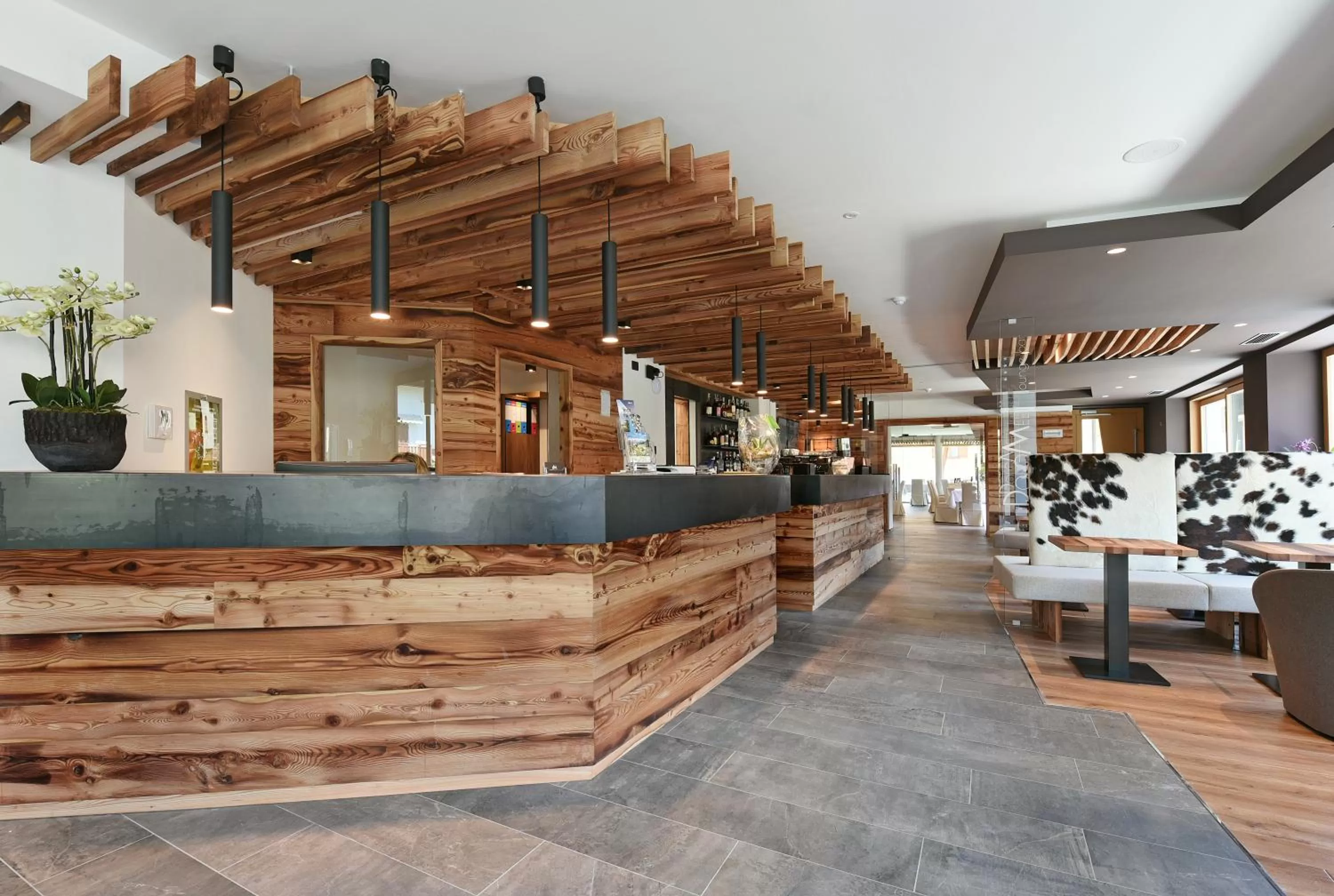 Lobby or reception in Dolomeet Boutique Hotel