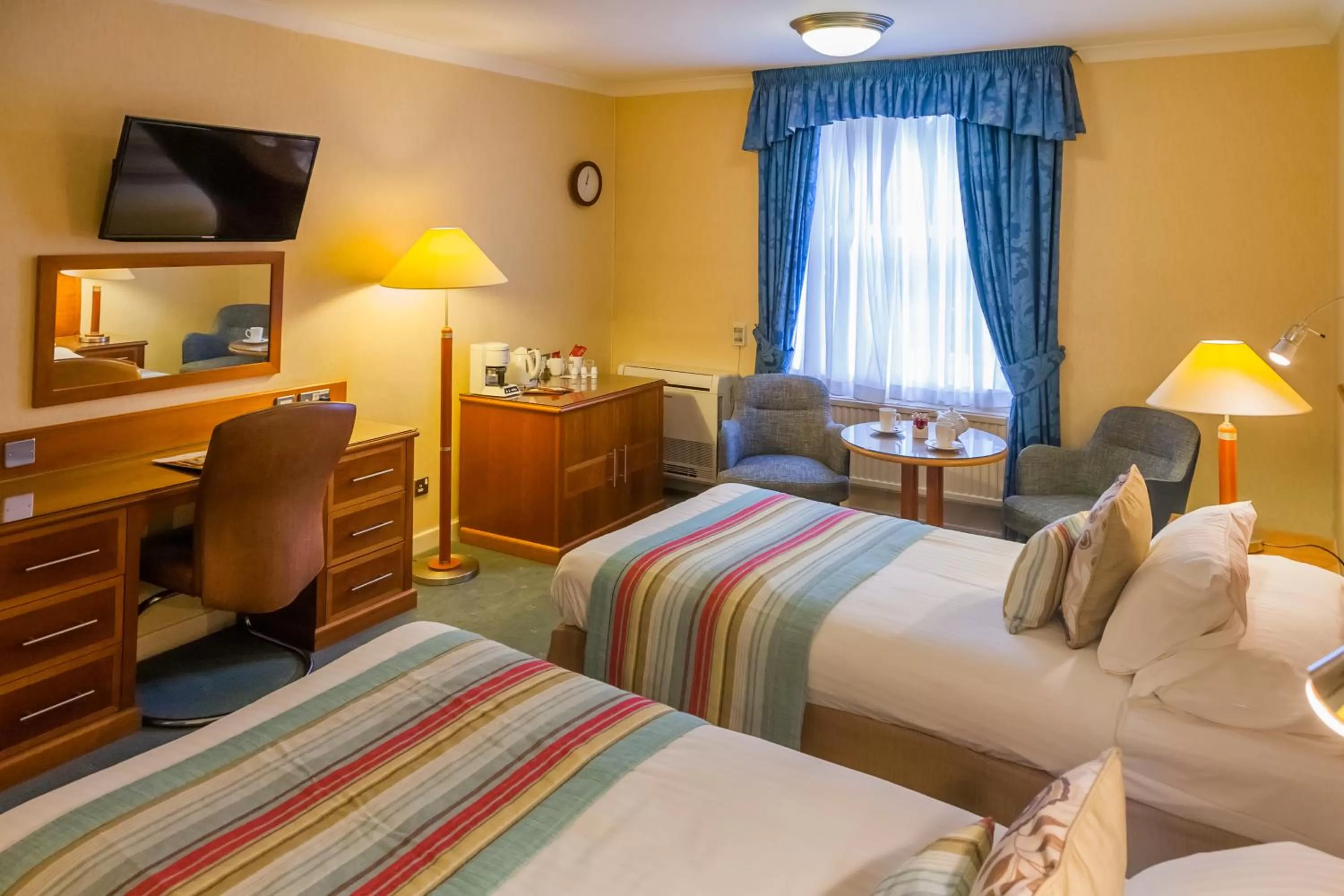 Bedroom, Bed in Swindon Blunsdon House Hotel, BW Premier Collection