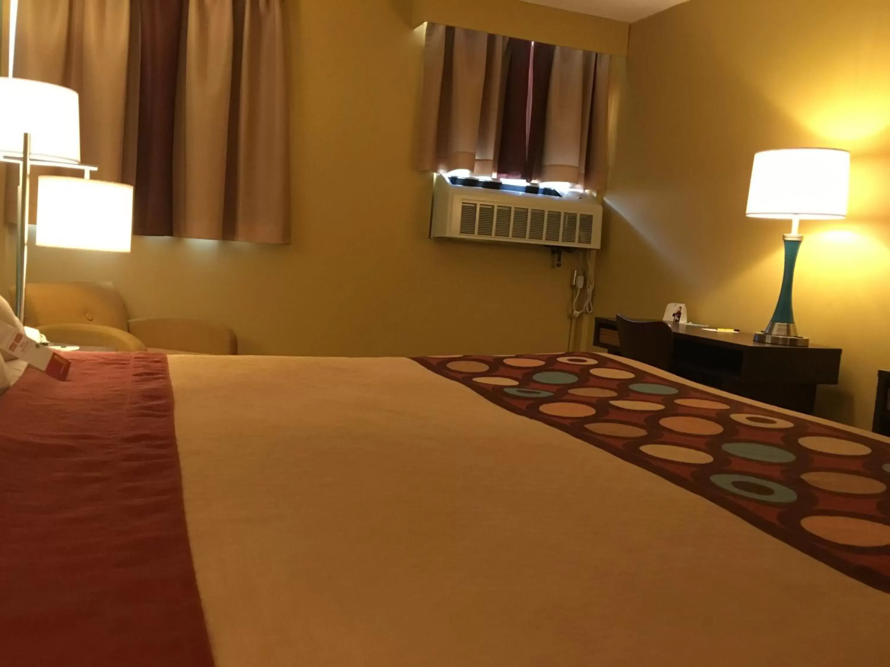 Bed in Super 8 by Wyndham Thunder Bay