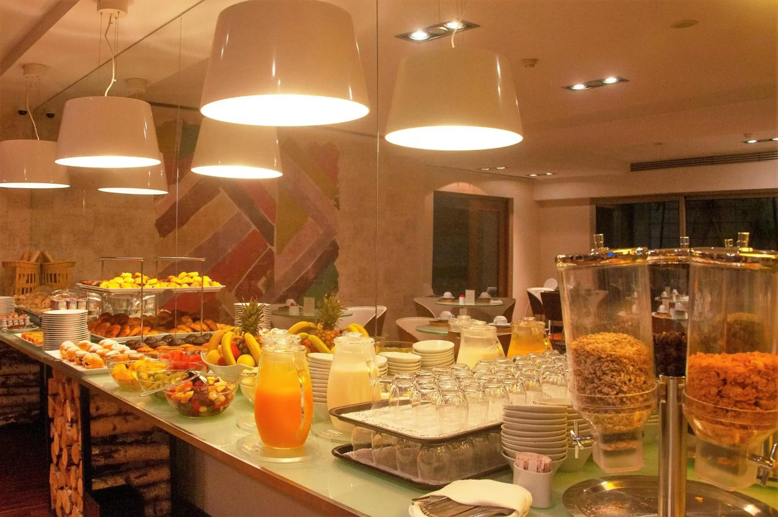 Breakfast, Restaurant/Places to Eat in Porto Trindade Hotel