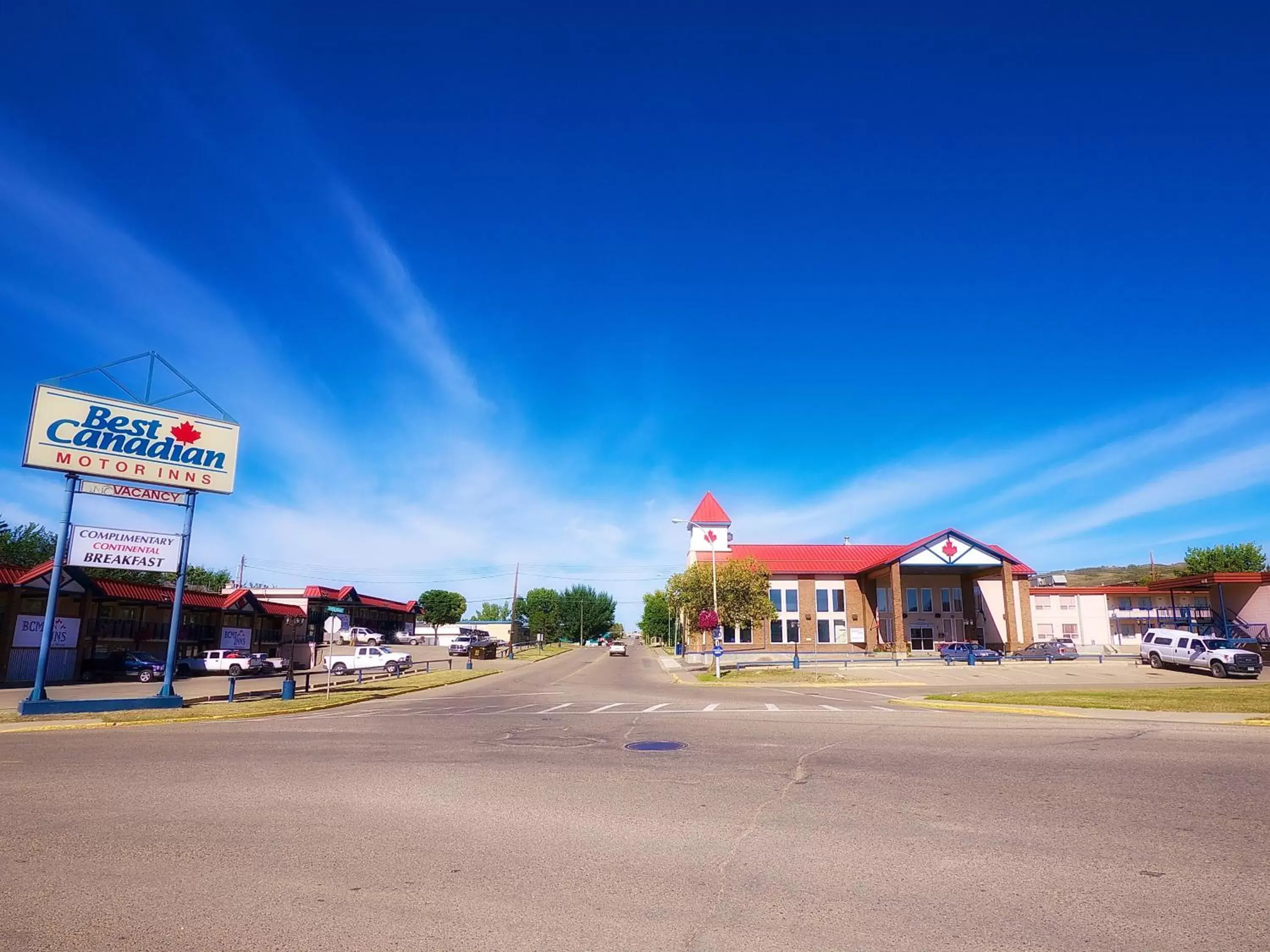 Street view, Property Building in BCMInns - Peace River