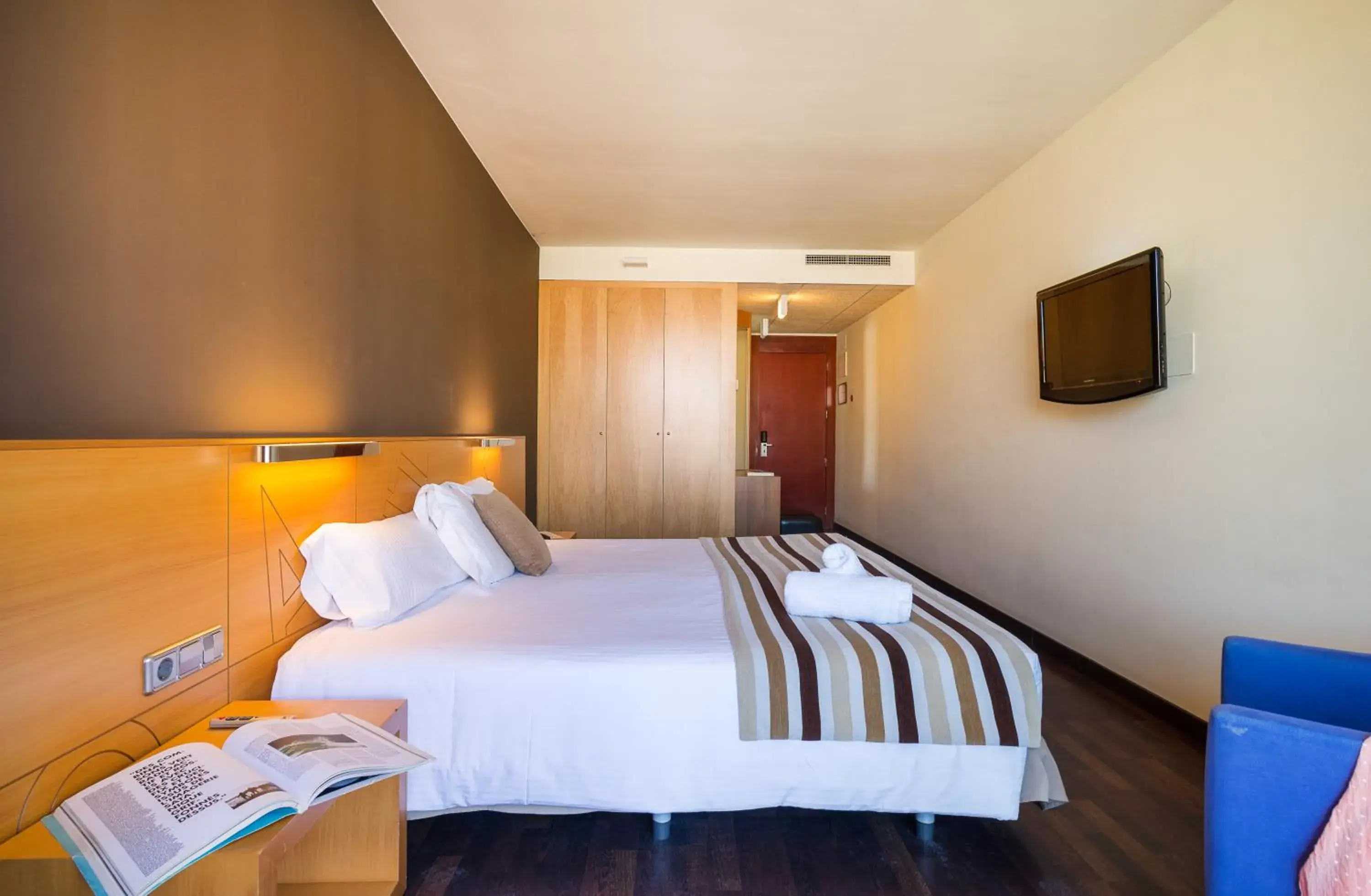Bed in Hotel Restaurant Sant Pol