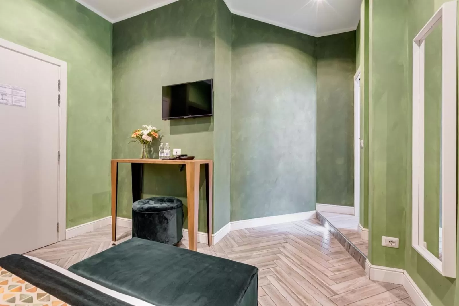 Bed in Ripetta Deluxe Suites