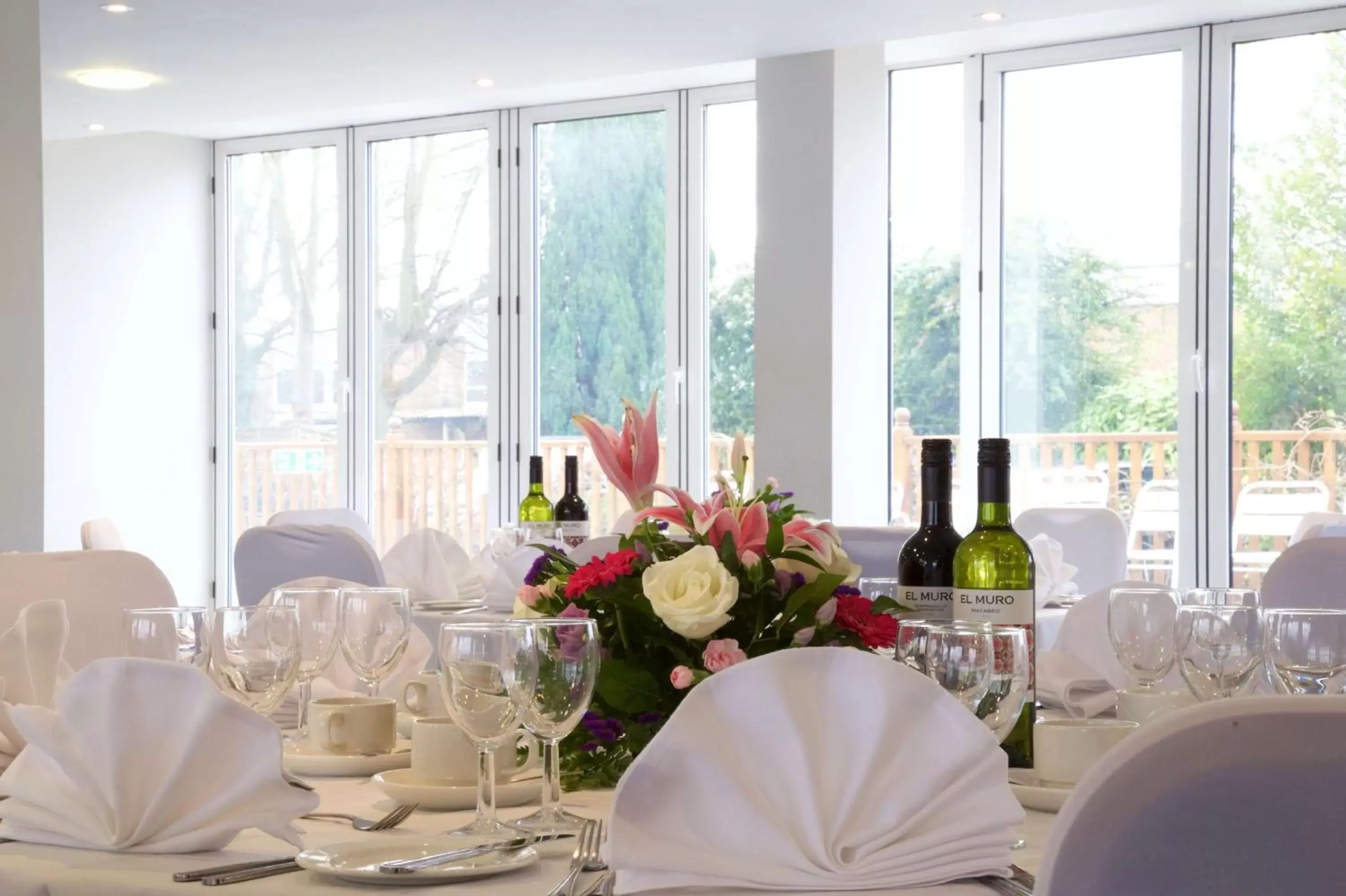 Other, Banquet Facilities in London Croydon Aerodrome Hotel, BW Signature Collection