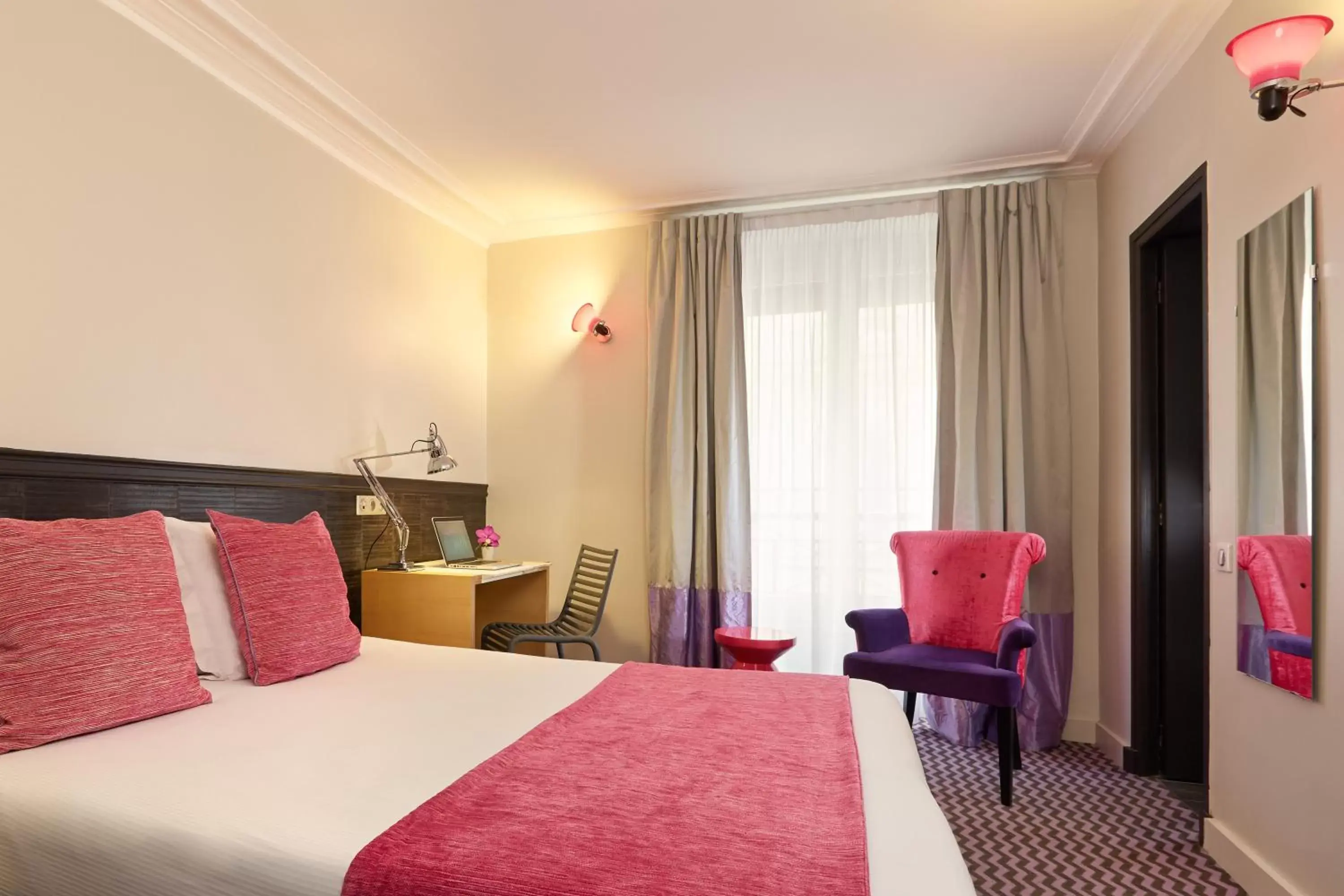 Superior Plus Room in Hotel Antin Trinité Superior Plus Room in Hotel Antin Trinité