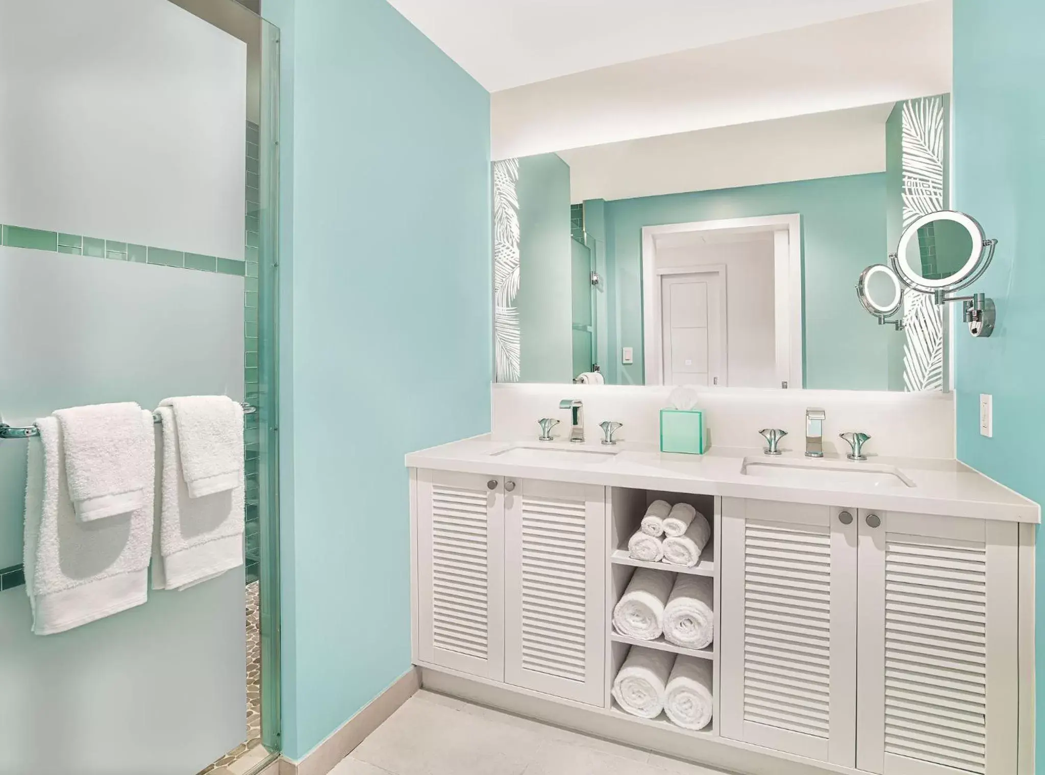 Bathroom in Margaritaville Beach Resort Nassau